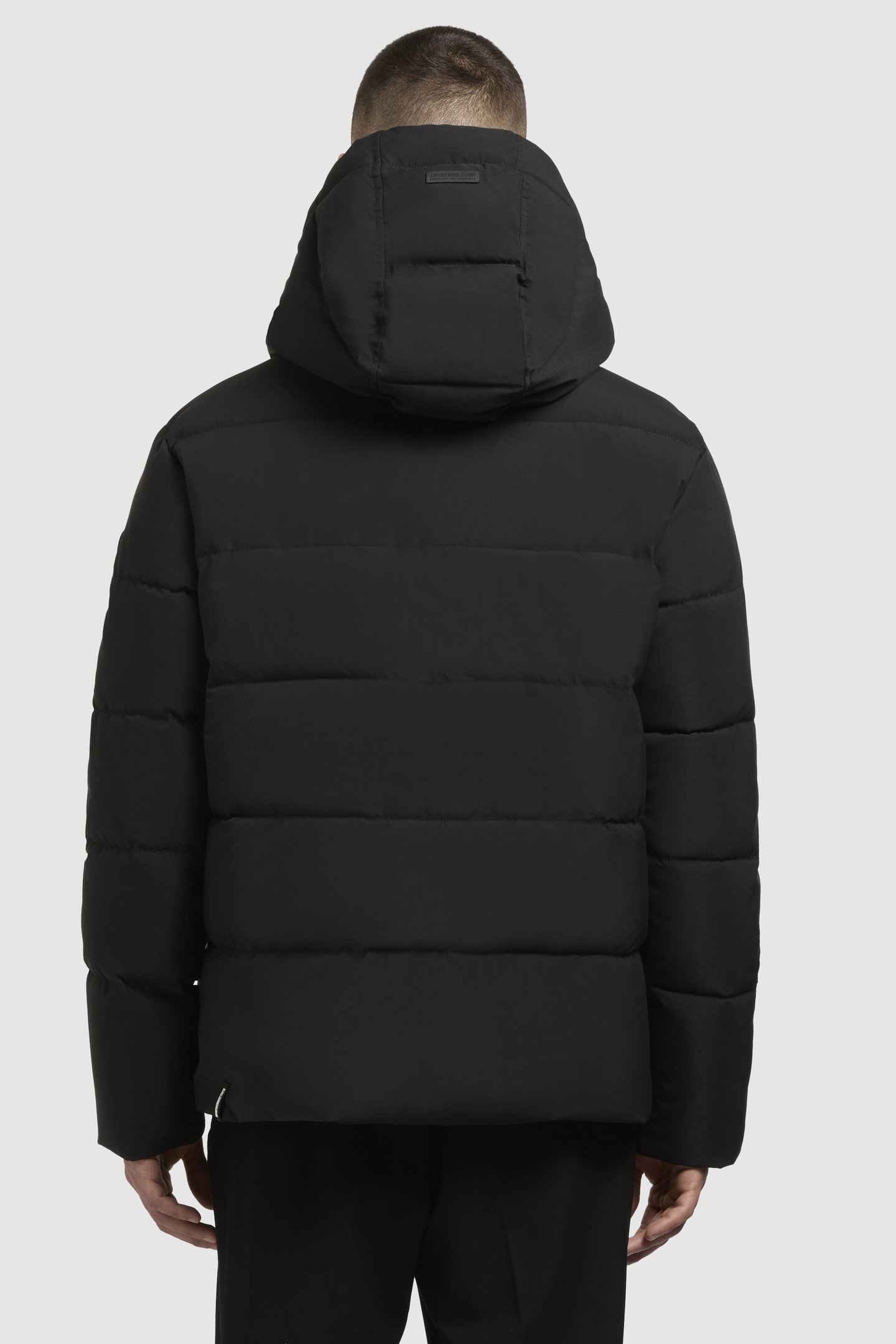 LOGA2 JACKET BLACK 4