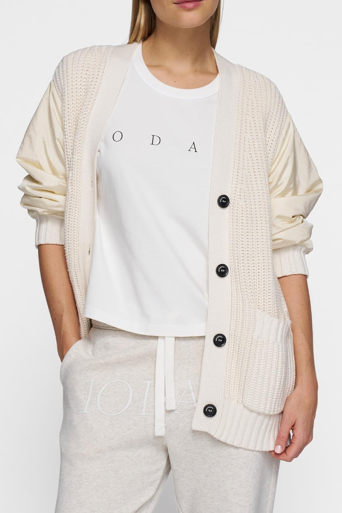 KNITTED JACKET 1302 2