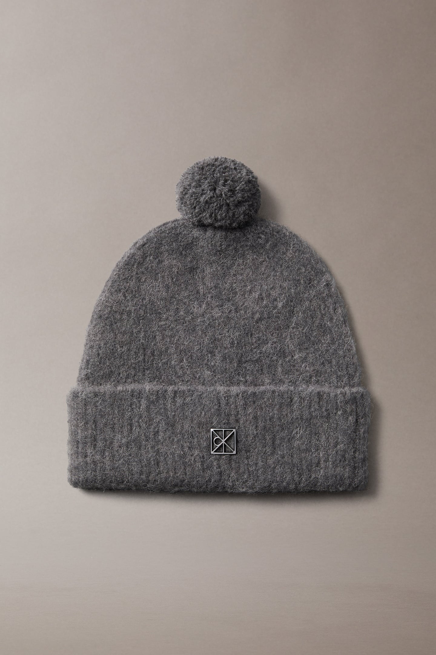 EMBLEM BRUSHED POMPO HAT DARK GREY 1