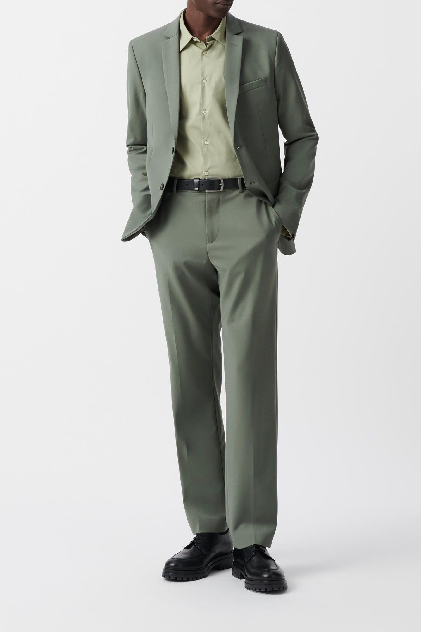 KHAKI TRAVEL SUIT SUIT JACKET 1