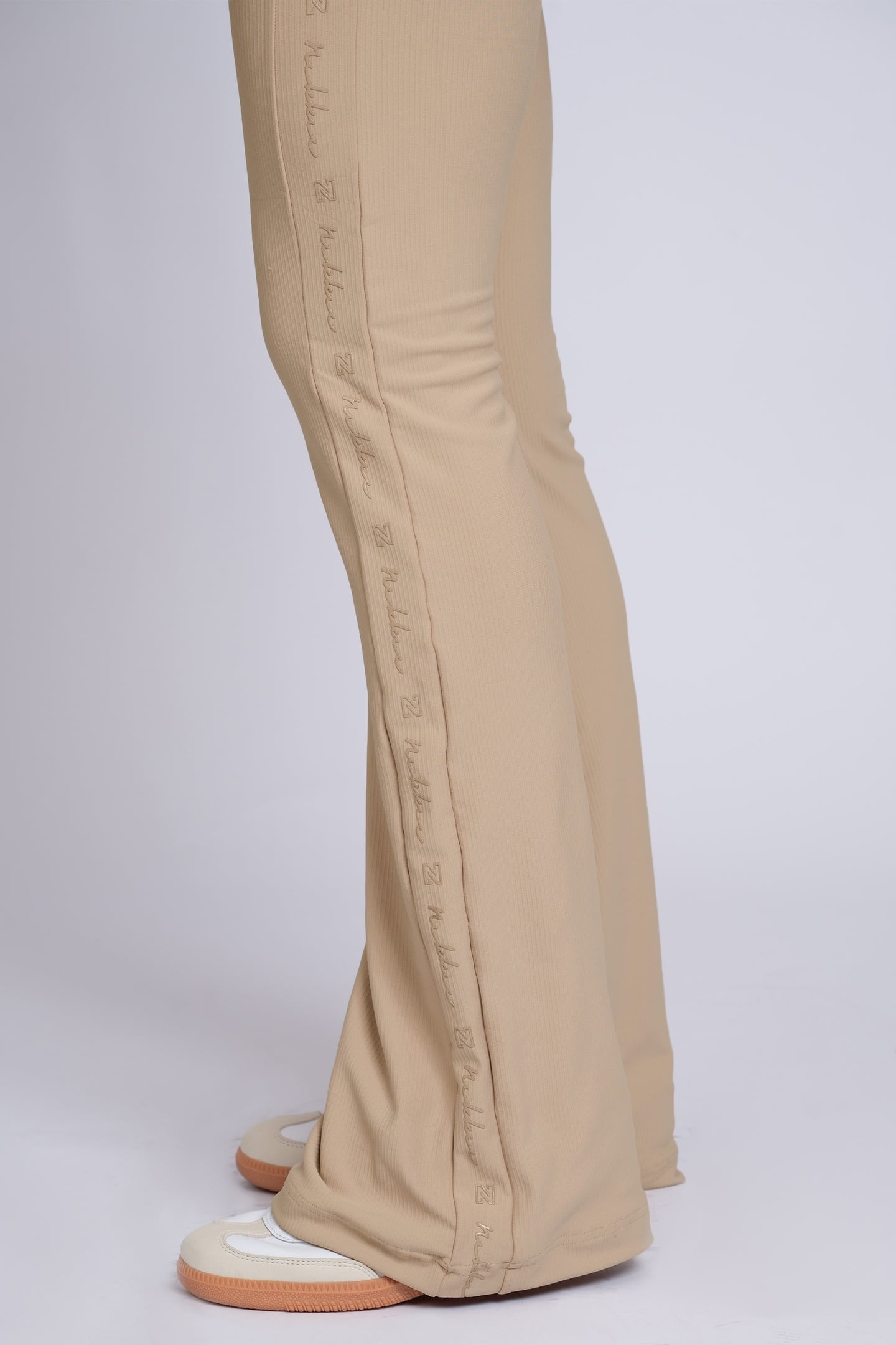 IONA LEGGINGS HUMMUS 4