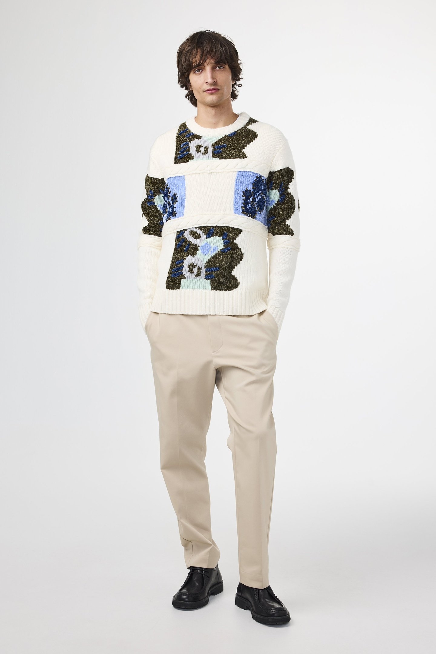 BRADY 6681 ECRU MULTI 1