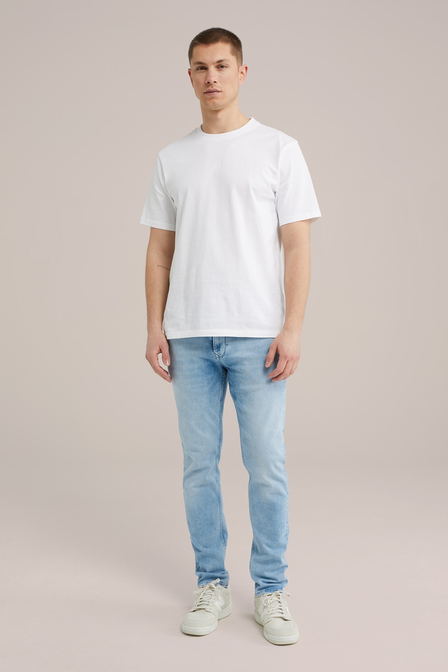 5-POCKET MID WAIST LIGHT BLUE 2