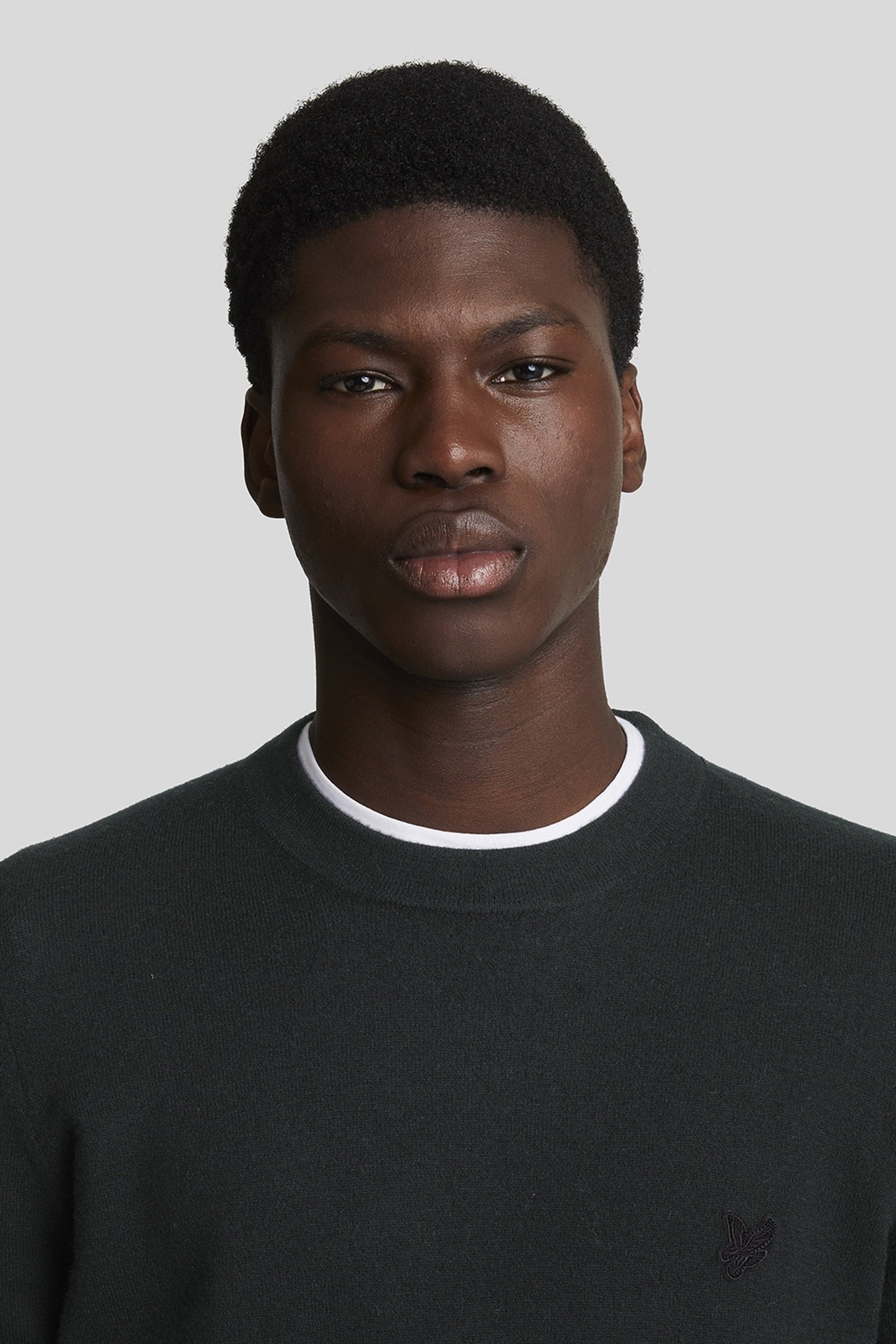 TONAL EAGLE LAMBSWOOL CREW NECK JUMPER JET BLACK 3