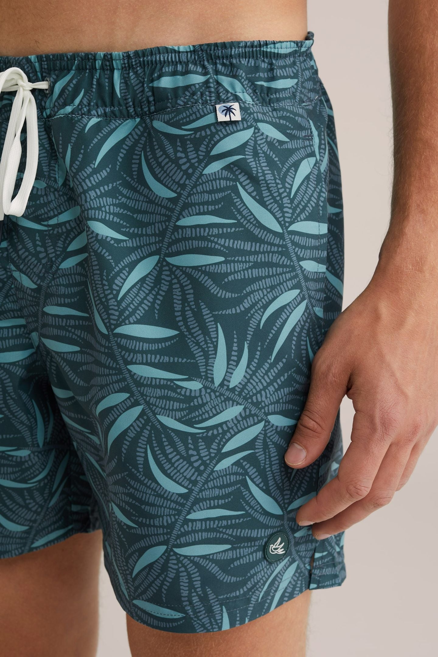 BEACH SHORT DARK GREEN 6