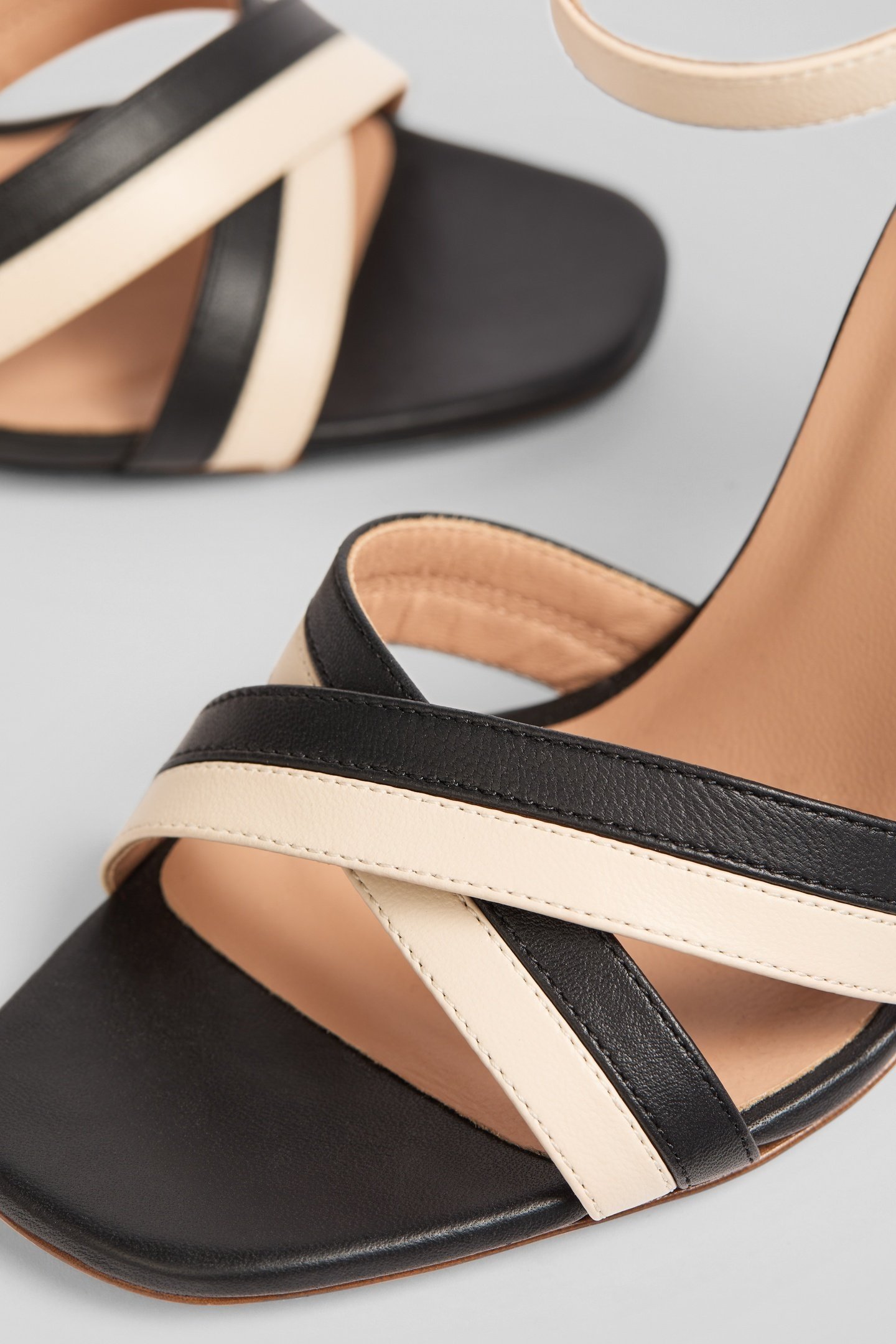 FS LENNON COLOUR BLOCK BLACK/WHITE 3