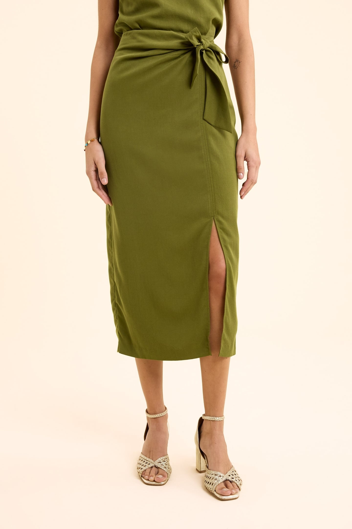 FLOWY KHAKI MIDI SKIRT WITH SIDE TIE KHAKI 2