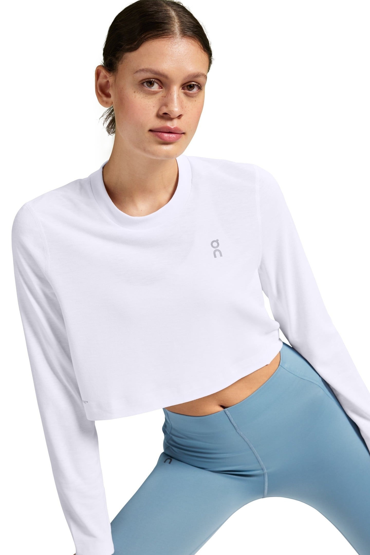 ACTIVE LONG-T CROP GRAPH 1 W WHITE 5