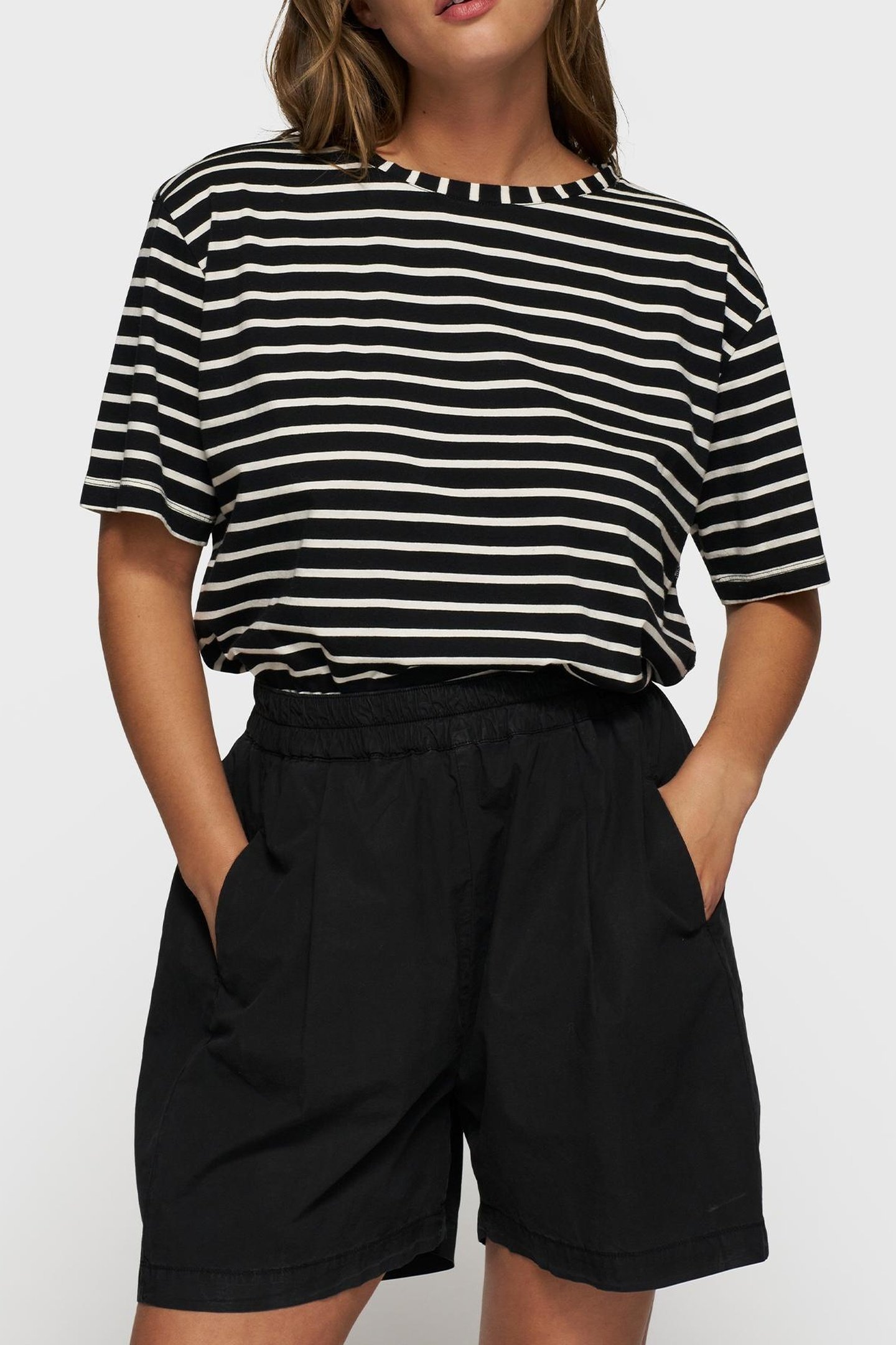 THE TEE STRIPES BLACK/WHITE 2