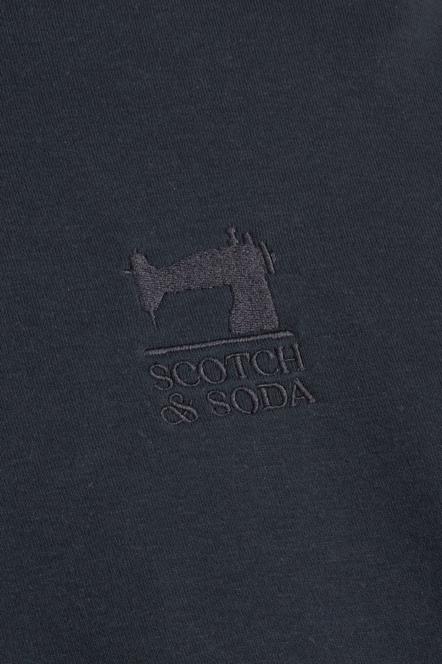 GRAPHIC CREW BLACK/RED 3