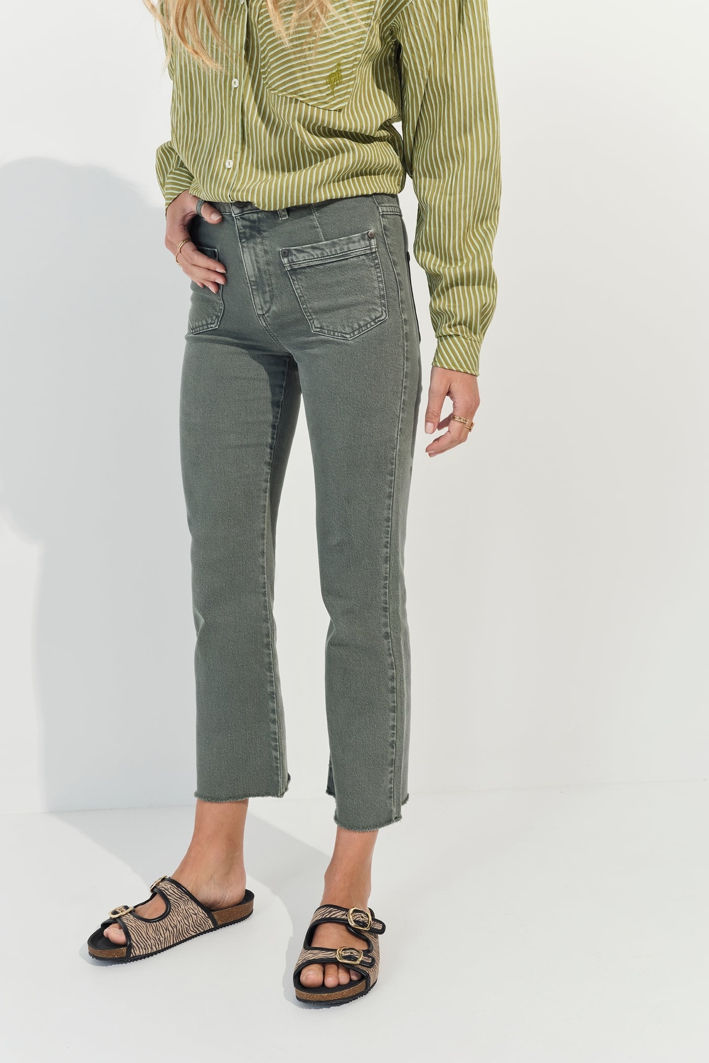 LE KARLIE - KHAKI 7/8 BOOTCUT JEANS 2