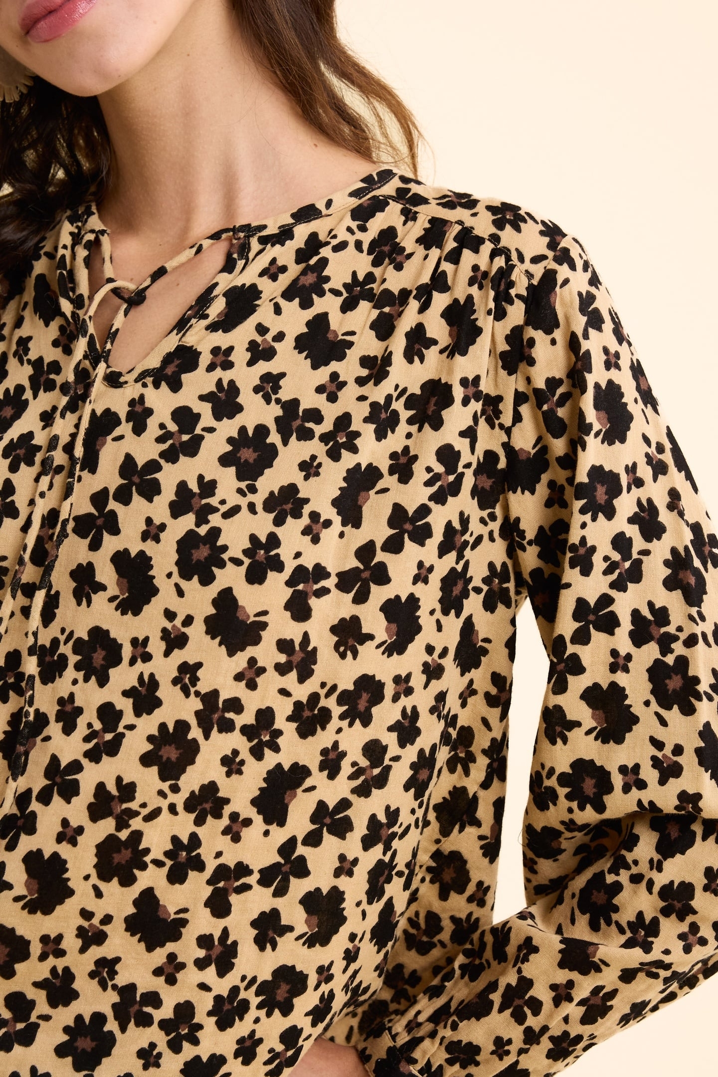 FLORAL LEO PRINT BEIGE BLOUSE ECRU 5