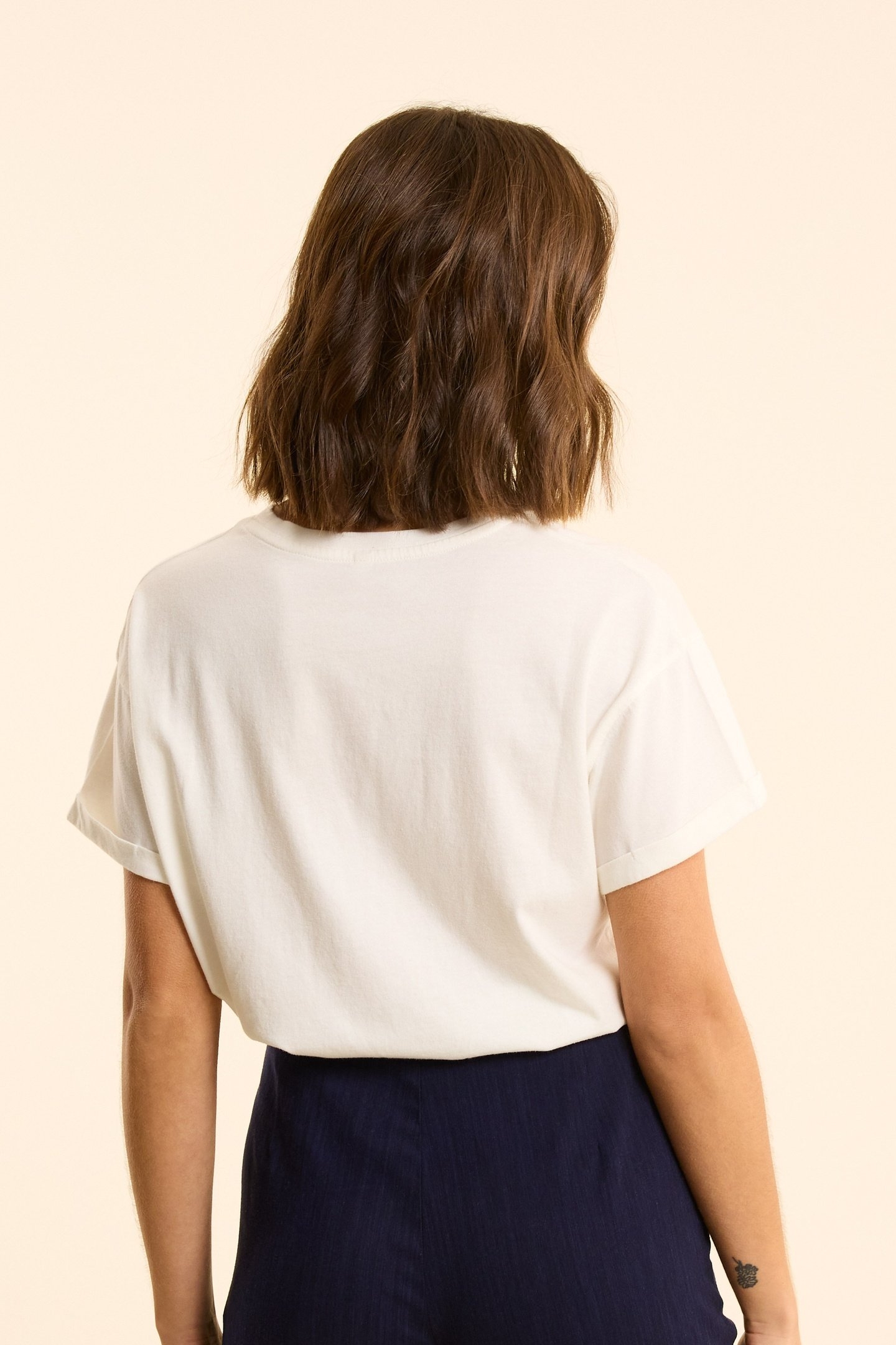 WHITE SHORT-SLEEVED T-SHIRT WITH EMBROIDERED SLOGAN OFF-WHIT 4