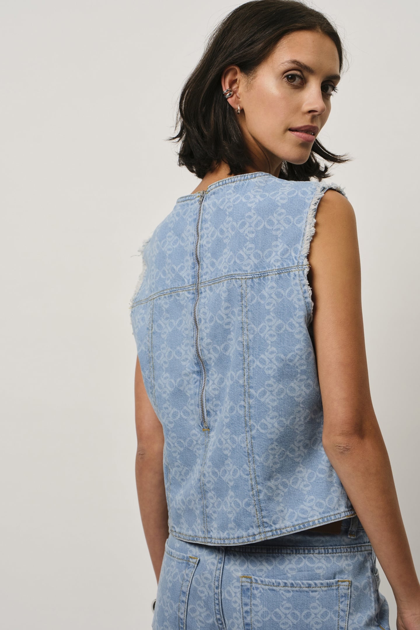 LAIA MONOGRAM JEANS TOP SKYWASH BLUE 5