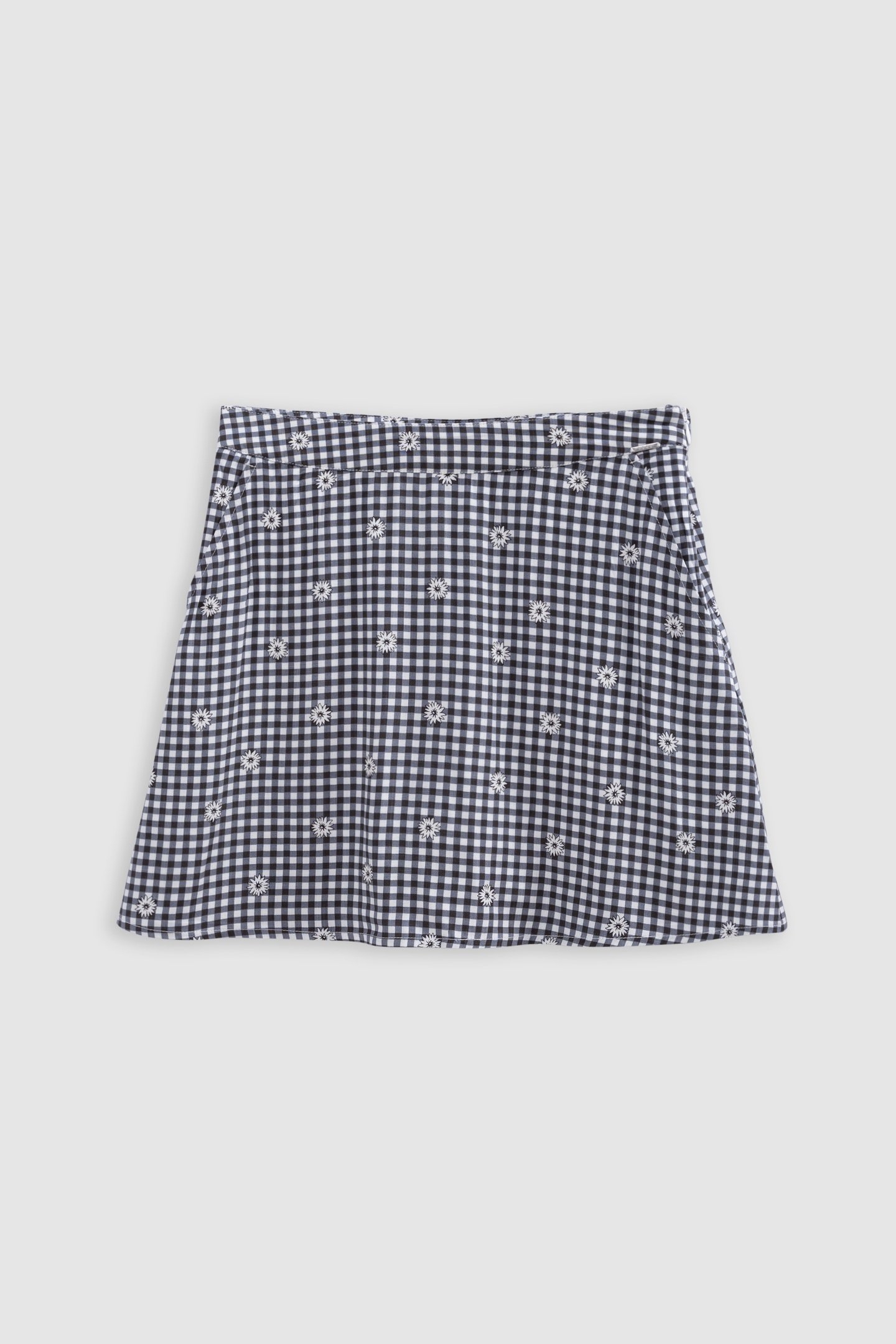 BLACK GINGHAM AND FLORAL PRINT SKORT 1