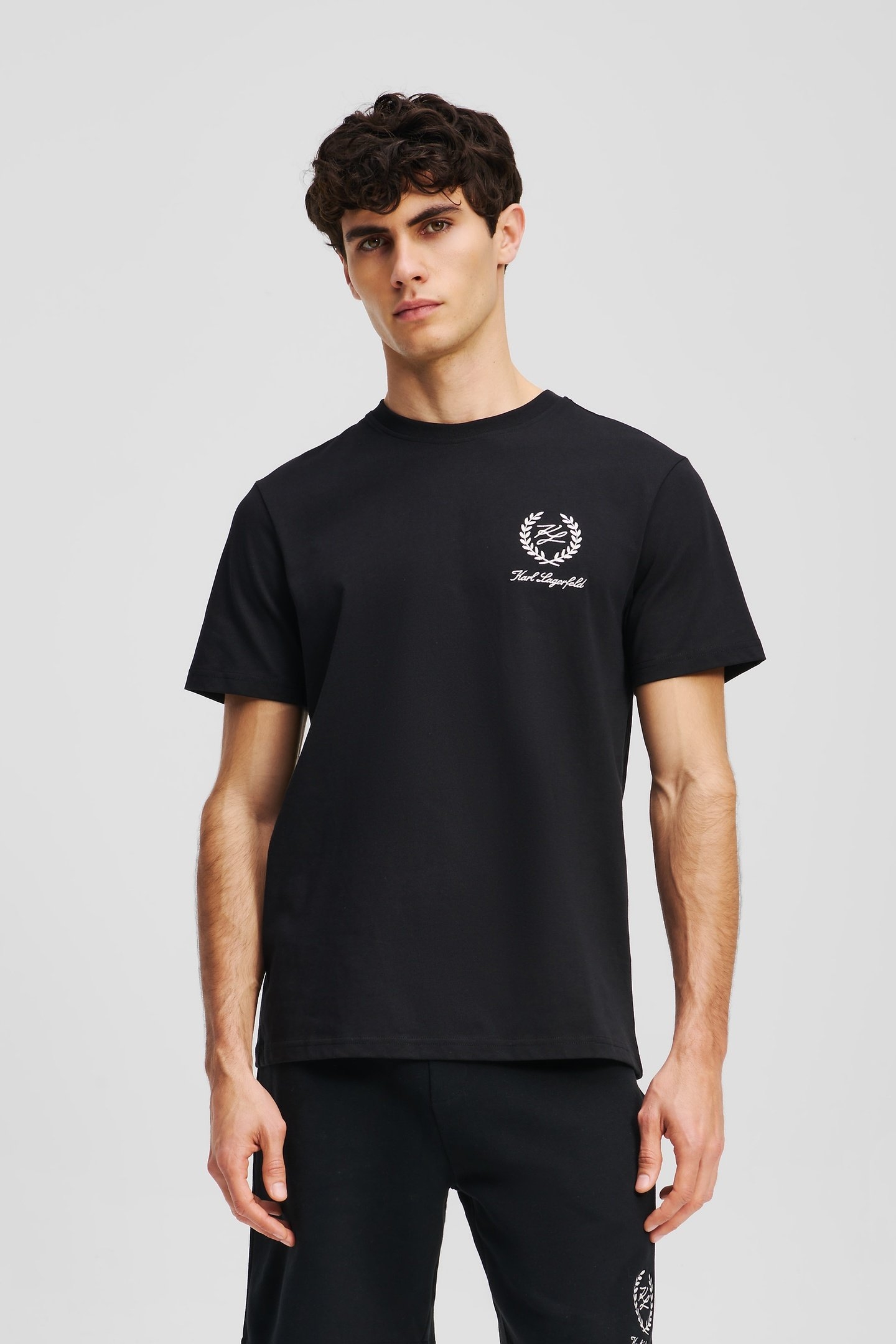 BLACK HOTEL KARL CREST SS T-SHIRT 1
