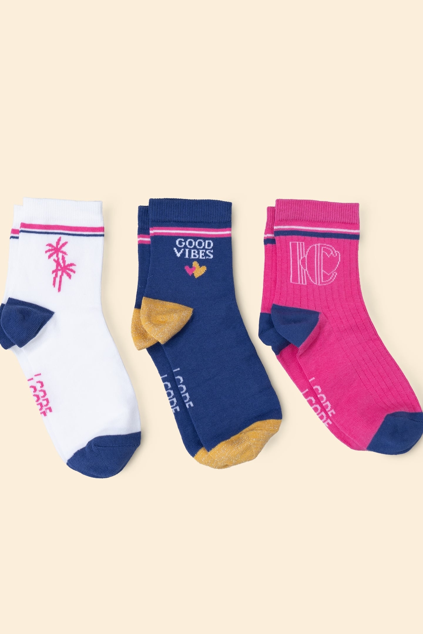 WHITE, BLUE, AND PINK SOCKS INDIGO 1