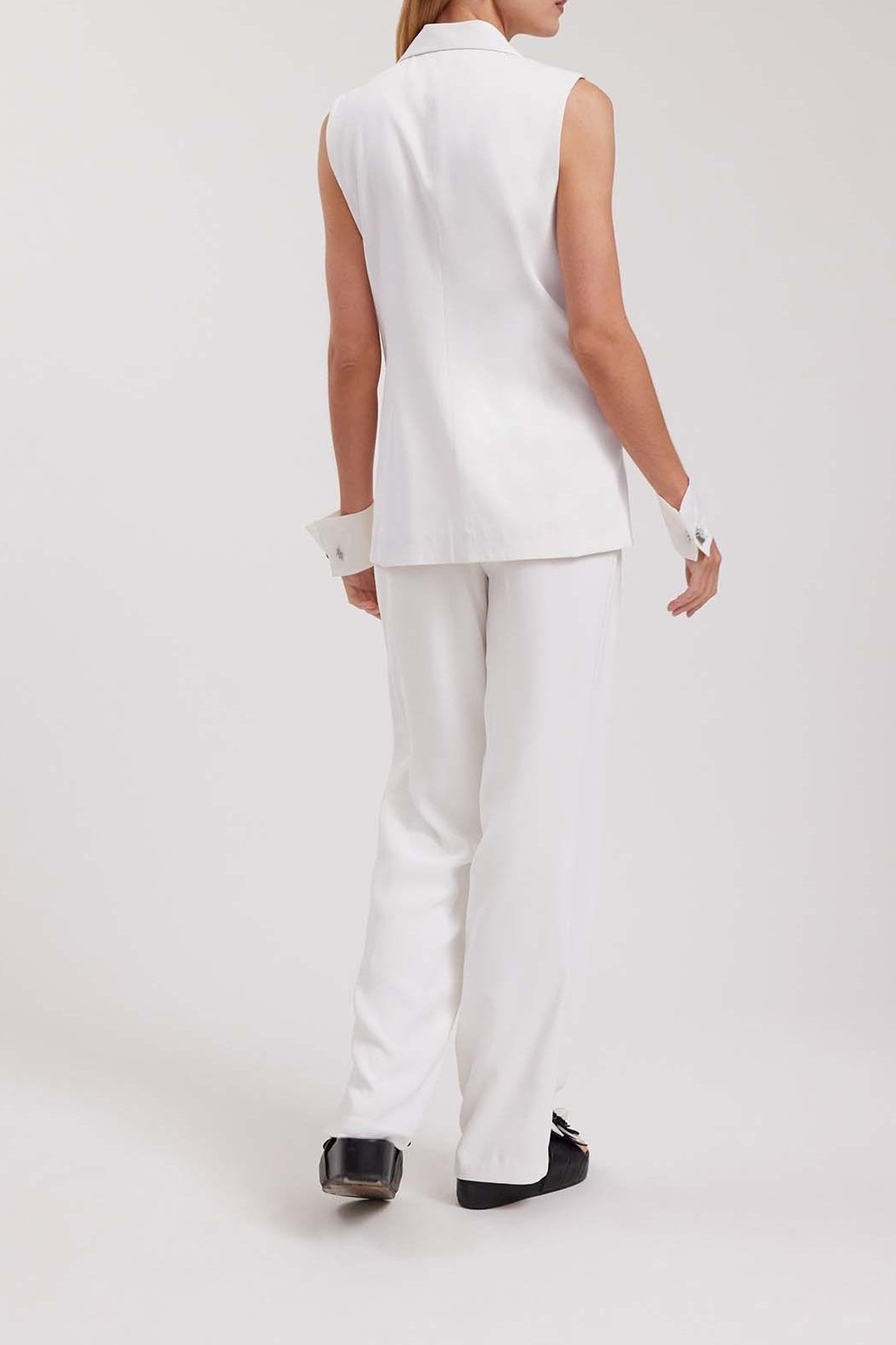 ORFEVRE MOON WHITE 2