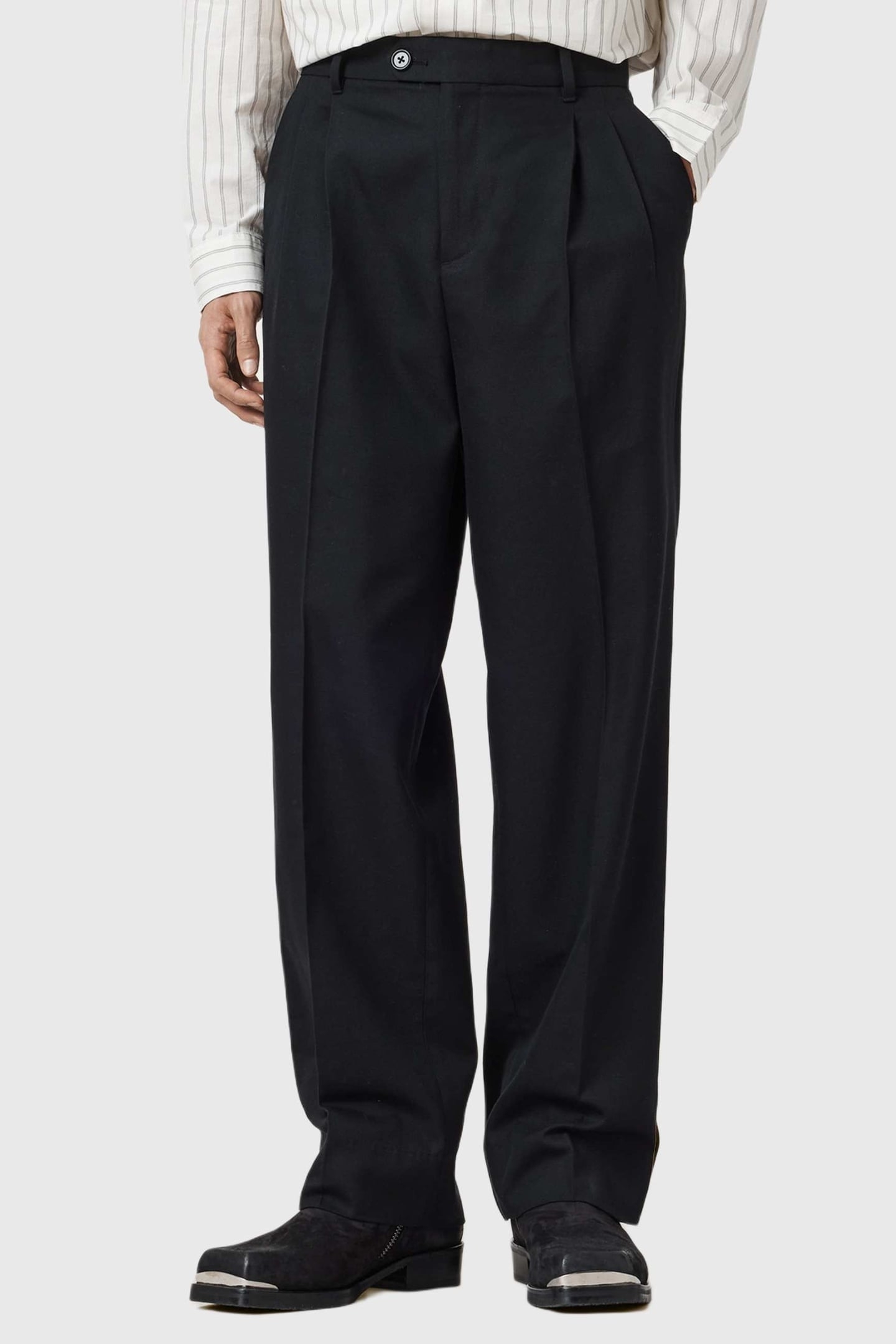 TALLIS STRAIGHT BLACK 1