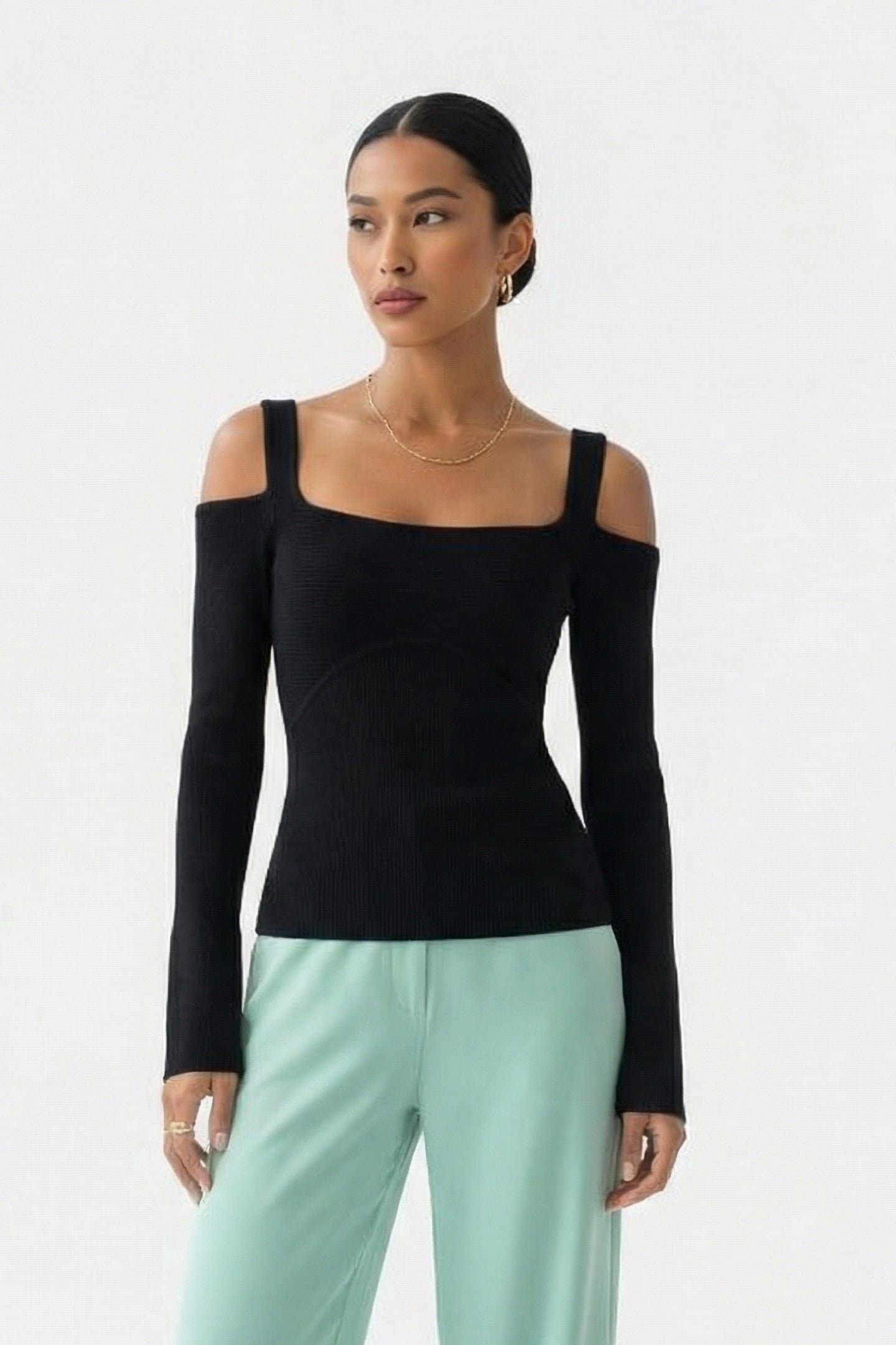 PACEY PULLOVER BLACK 1