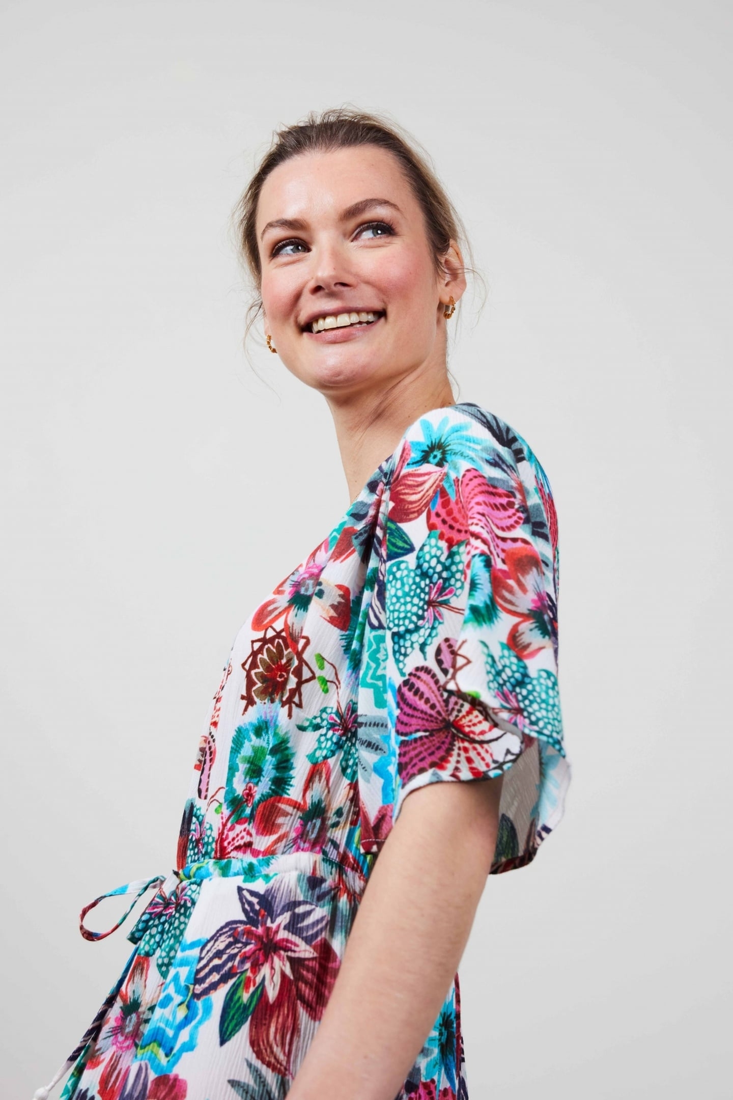 DRESS JAZZY IN OFFWHITE WITH FLORAL MEDLEY 8