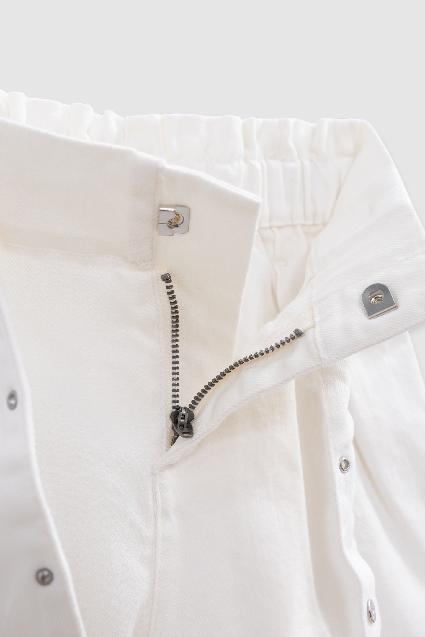 ECRU DENIM SHORTS WITH STUDDED BELT AND EYELETS 5