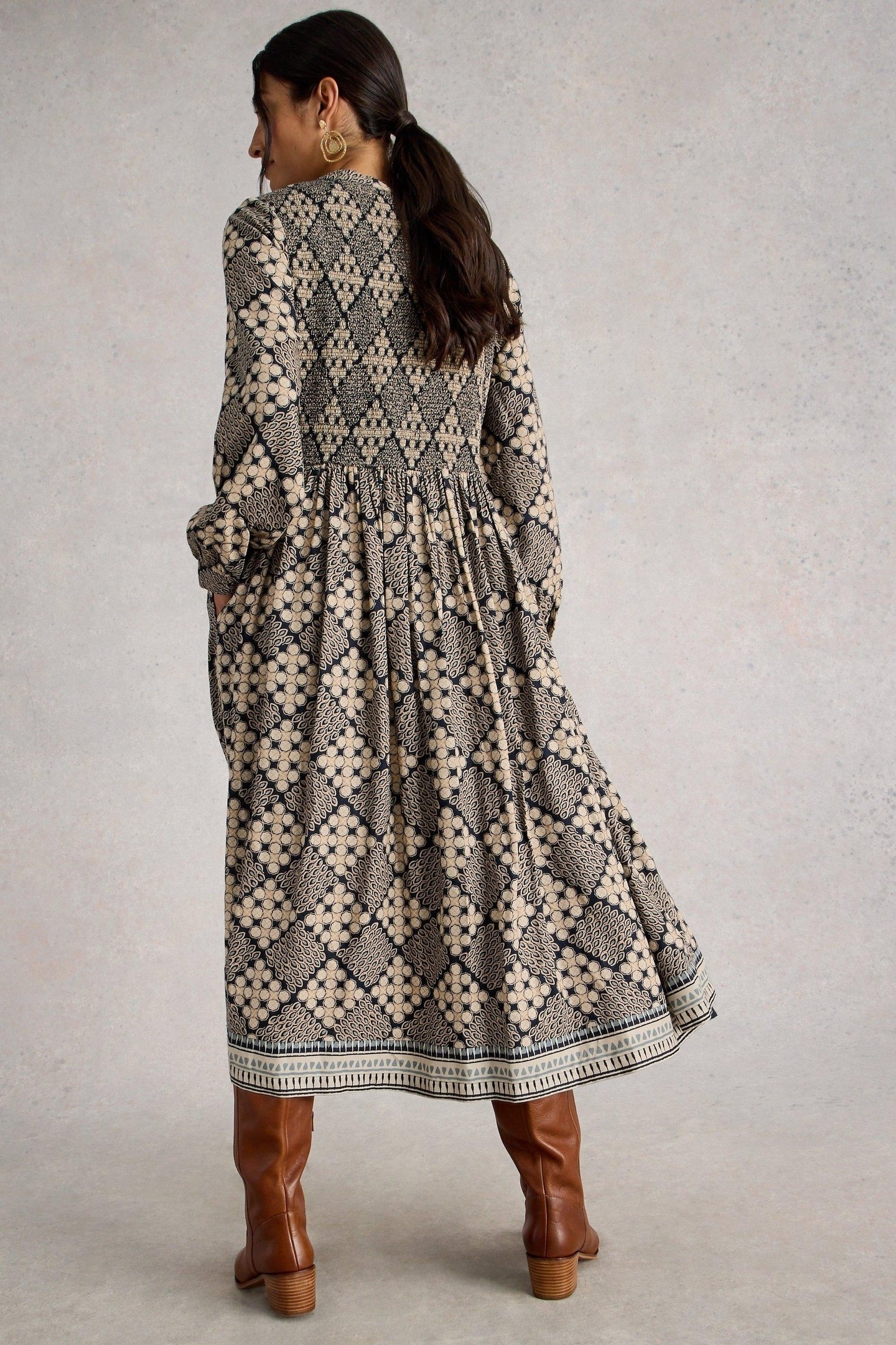 HATTIE SHIRRED DRESS NAVY PRINT 2