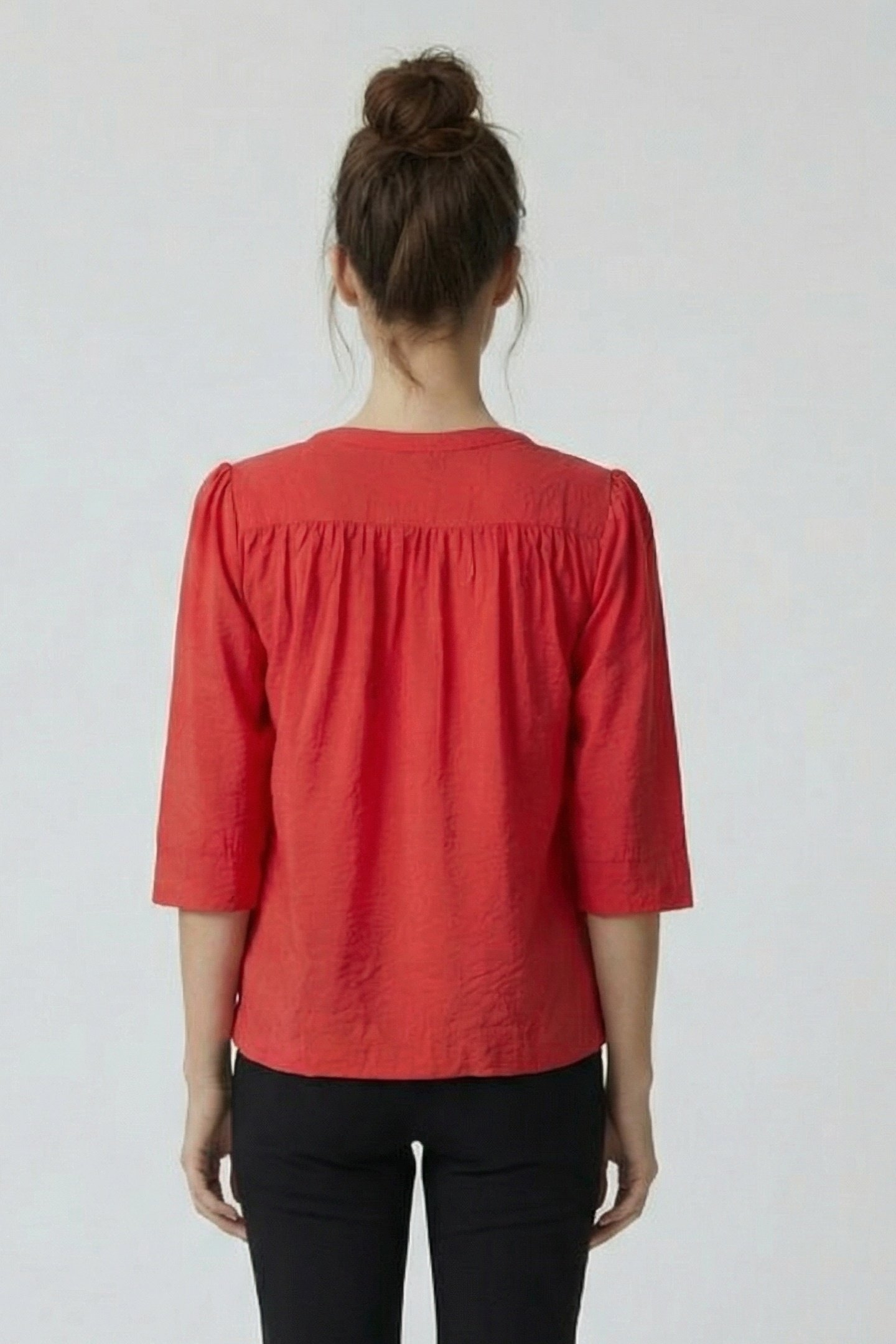 BLOUSE PEARL IN ROSE RED 2