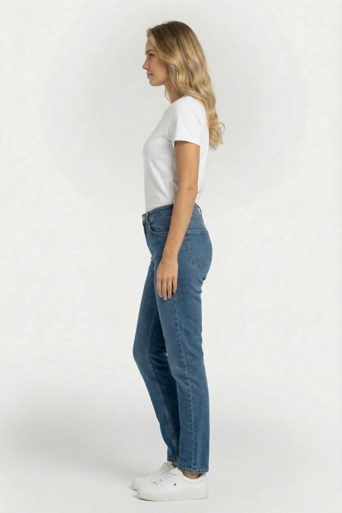 SPORTY MID RISE SLIM JEANS FLO 3