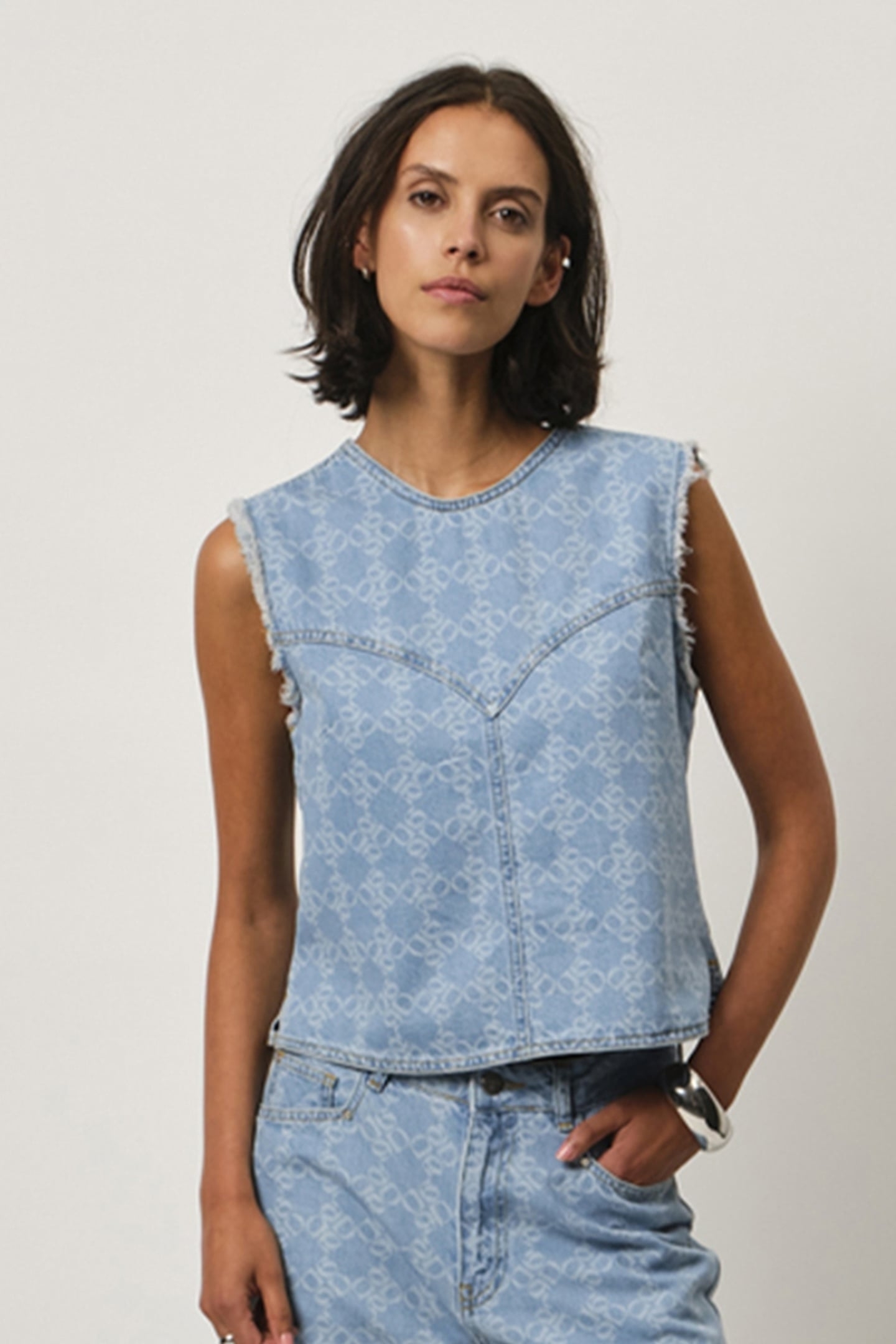 LAIA MONOGRAM JEANS TOP SKYWASH BLUE 3