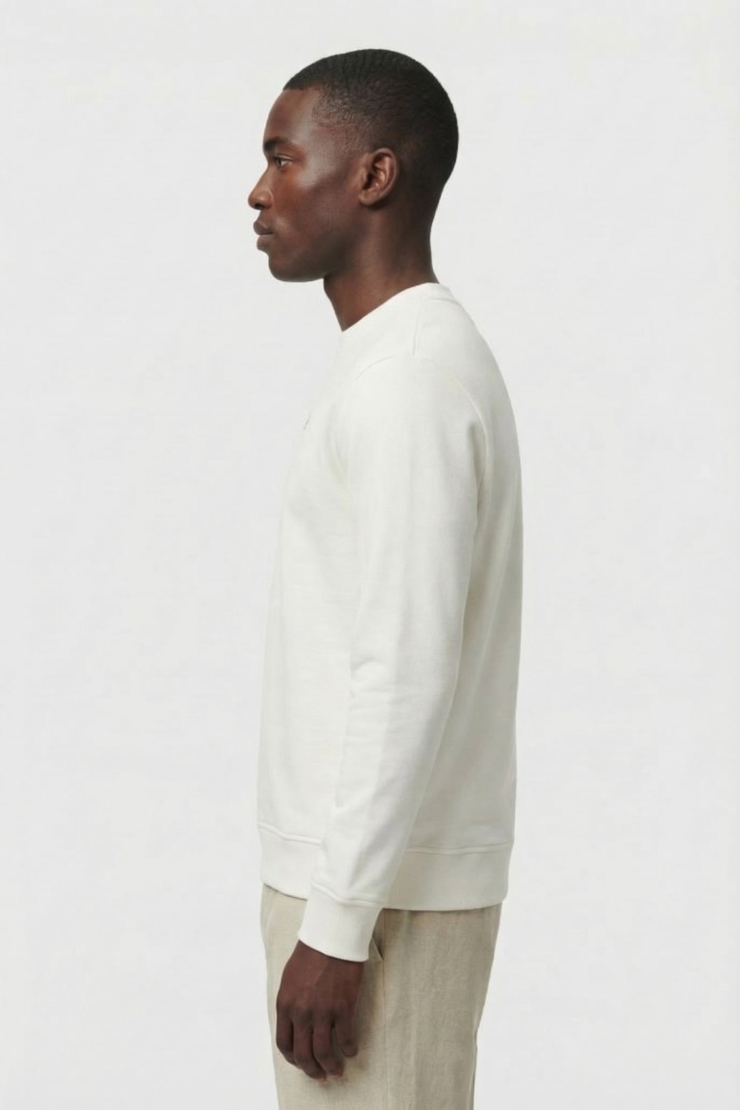 CHAMPAGNE SWEAT CREWNECK 3