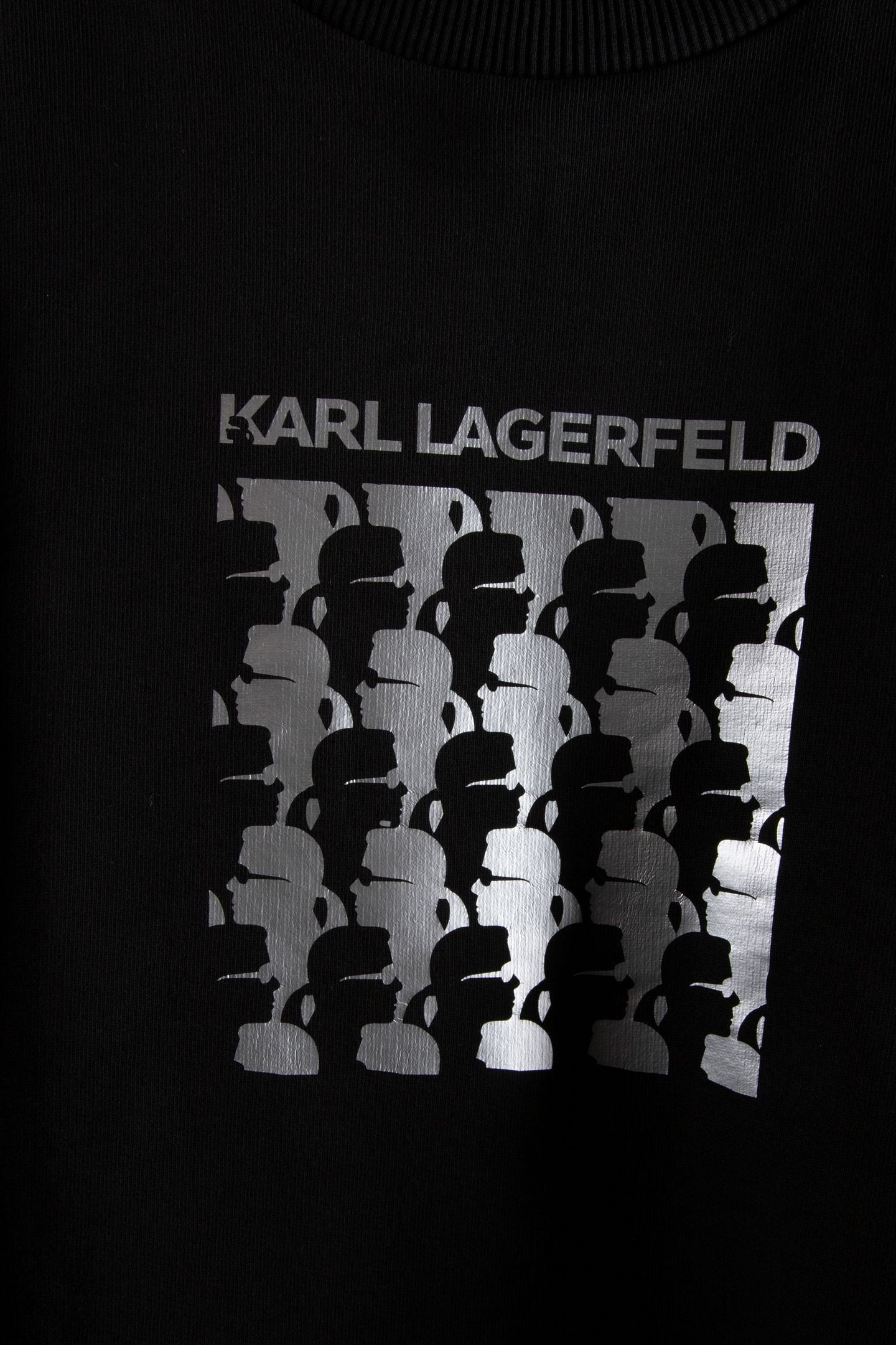 BLACK SWEAT CREWNECK 5