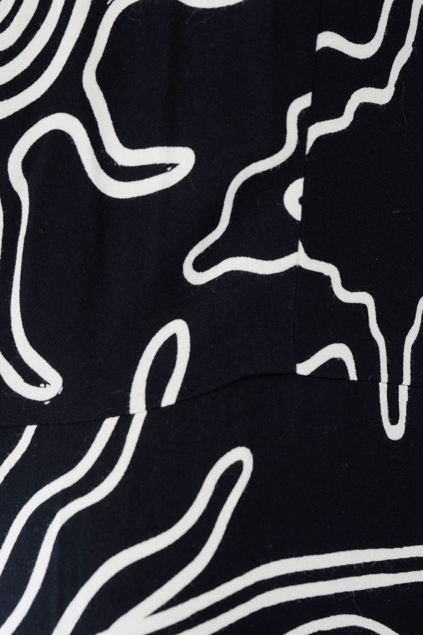 LA-SBTHIRTY LONG DRESS BLACK/WHITE 5