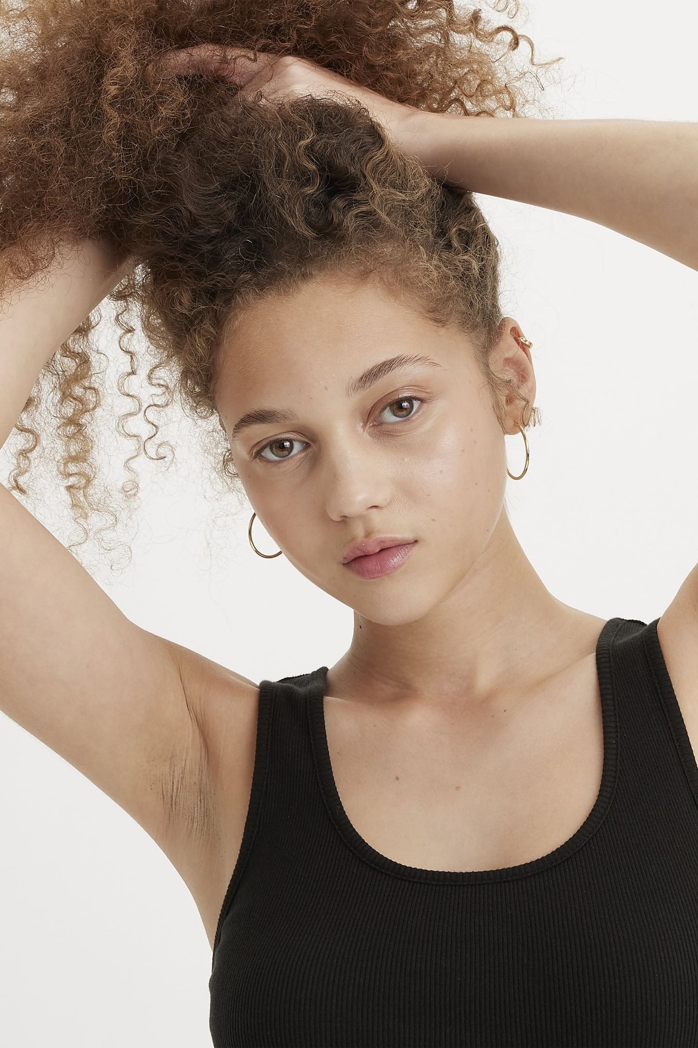 ESSENTIAL RIB TANK TOP BLACK 8