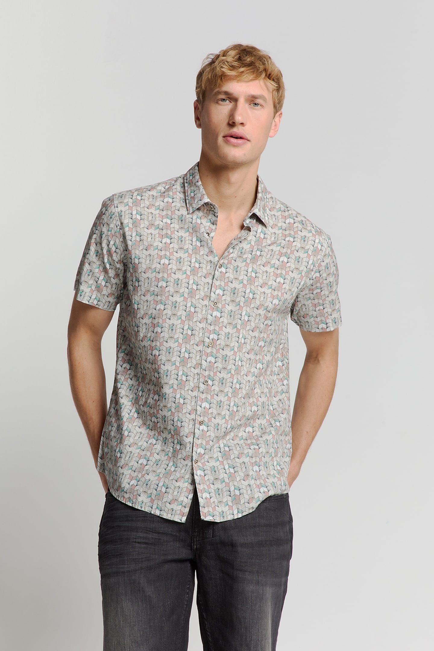 SHIRT SHORT SLEEVE ALLOVER PRINTED SAND 1