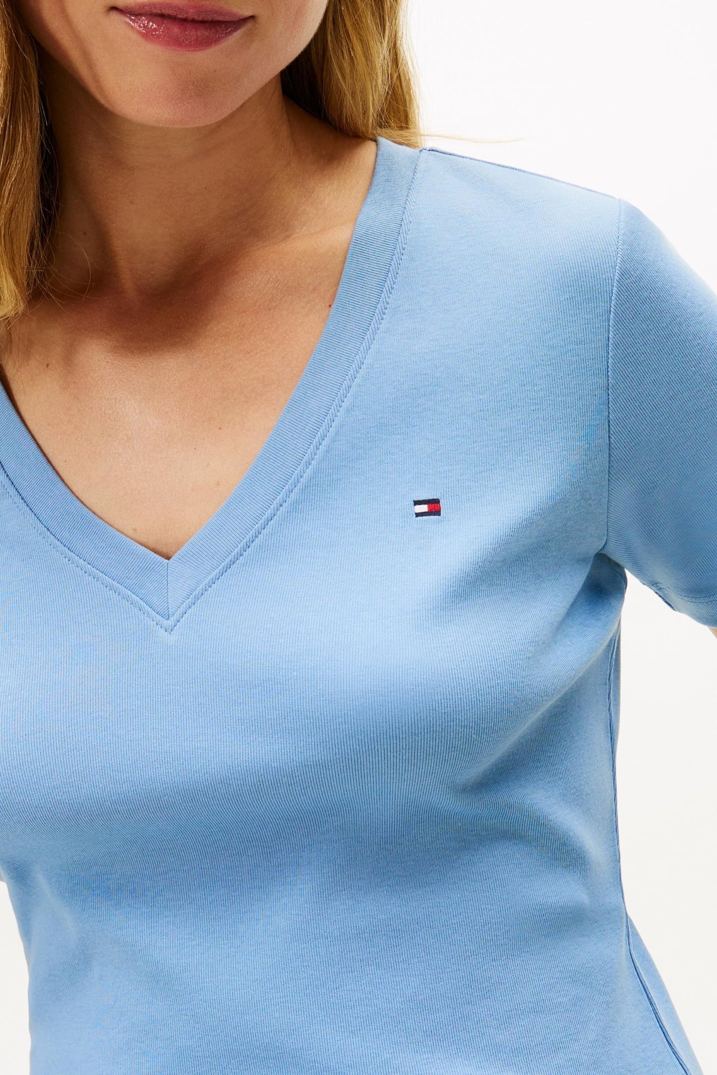 SLIM CODY V-NECK SS TEE CLEAR WATER 4