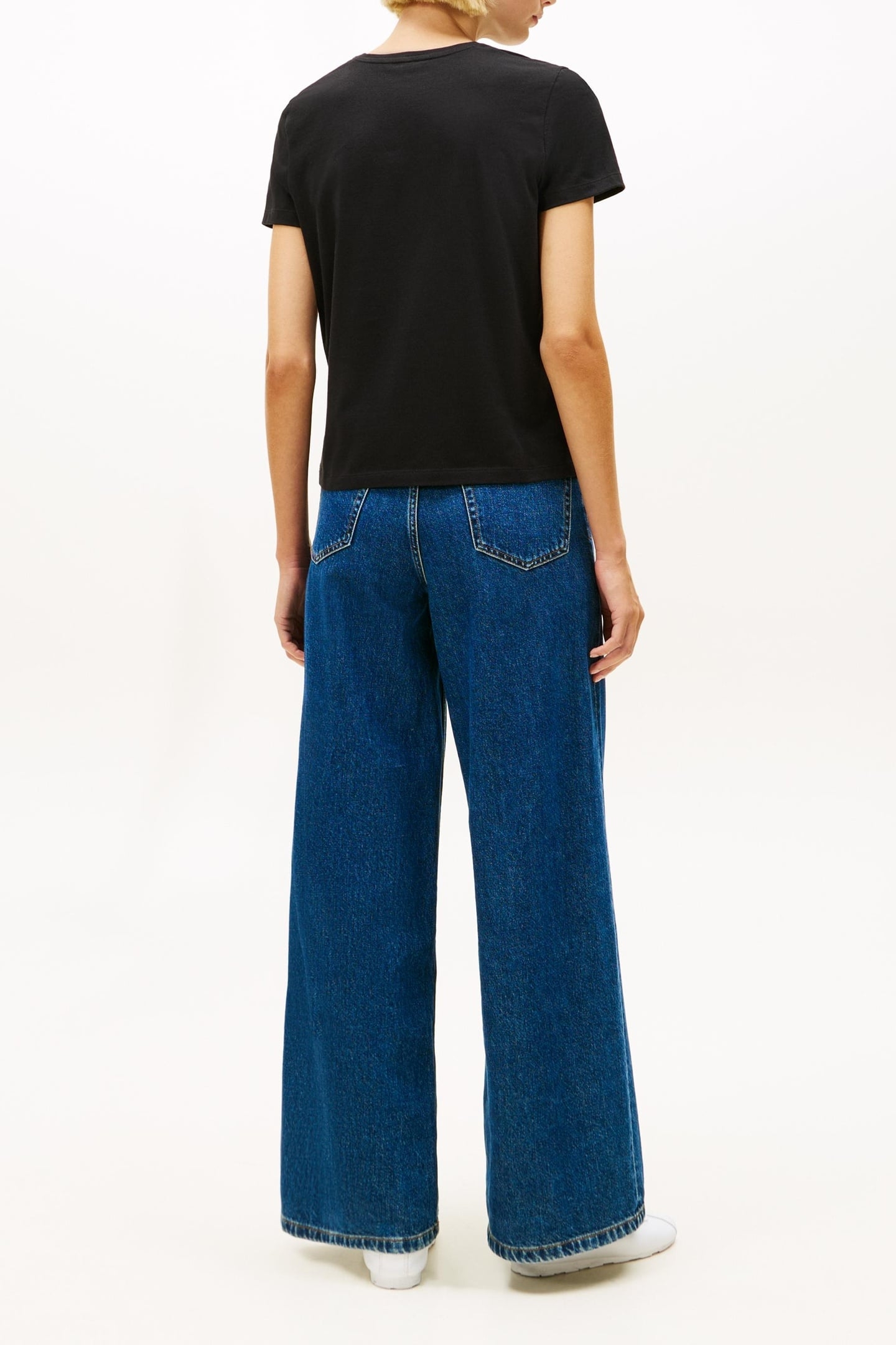 LOGO EMBROIDERY JERSEY CREW NECK T-SHIRT BLACK 3