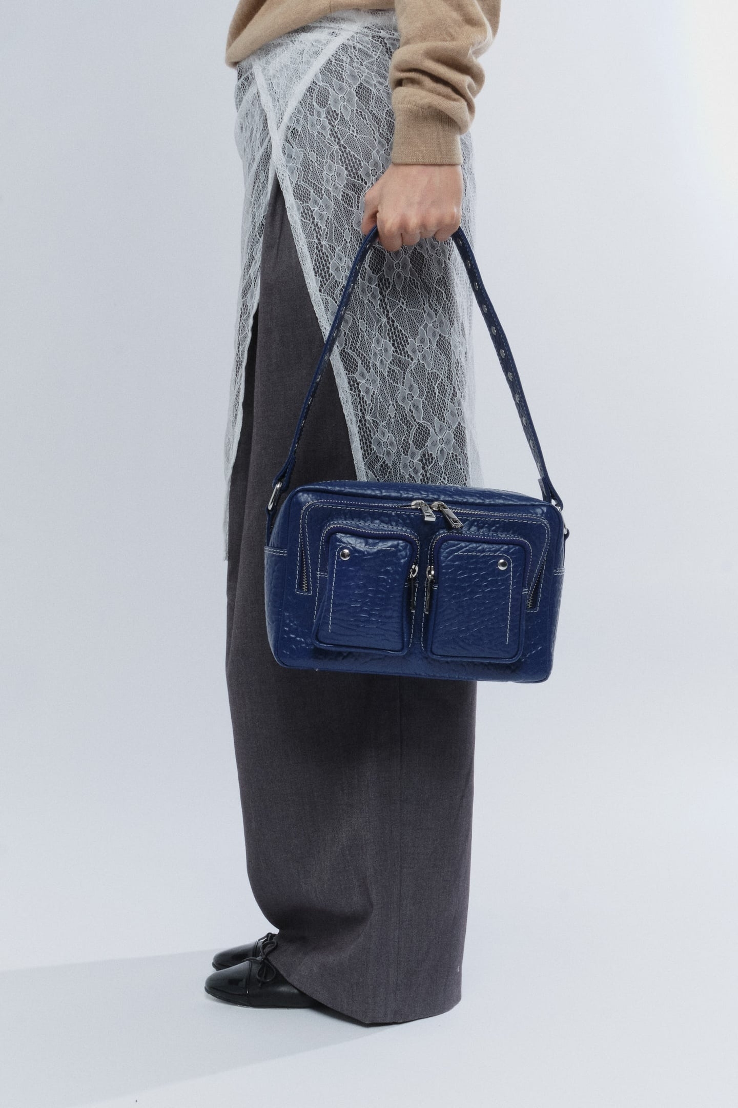 ELLIE LINE DEEP BLUE 1