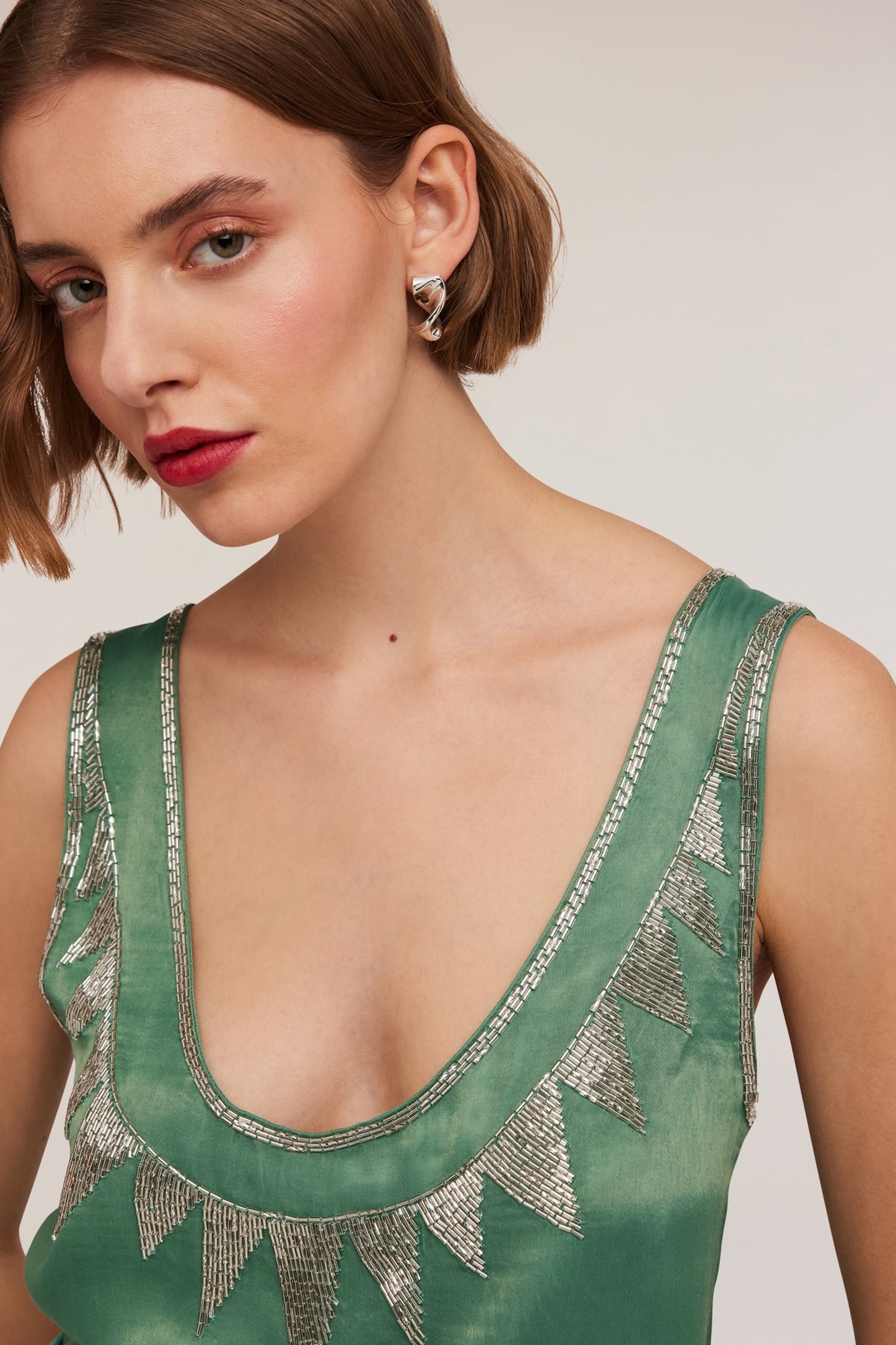 EMBROIDERED VISCOSE SATIN TOP GREEN 3