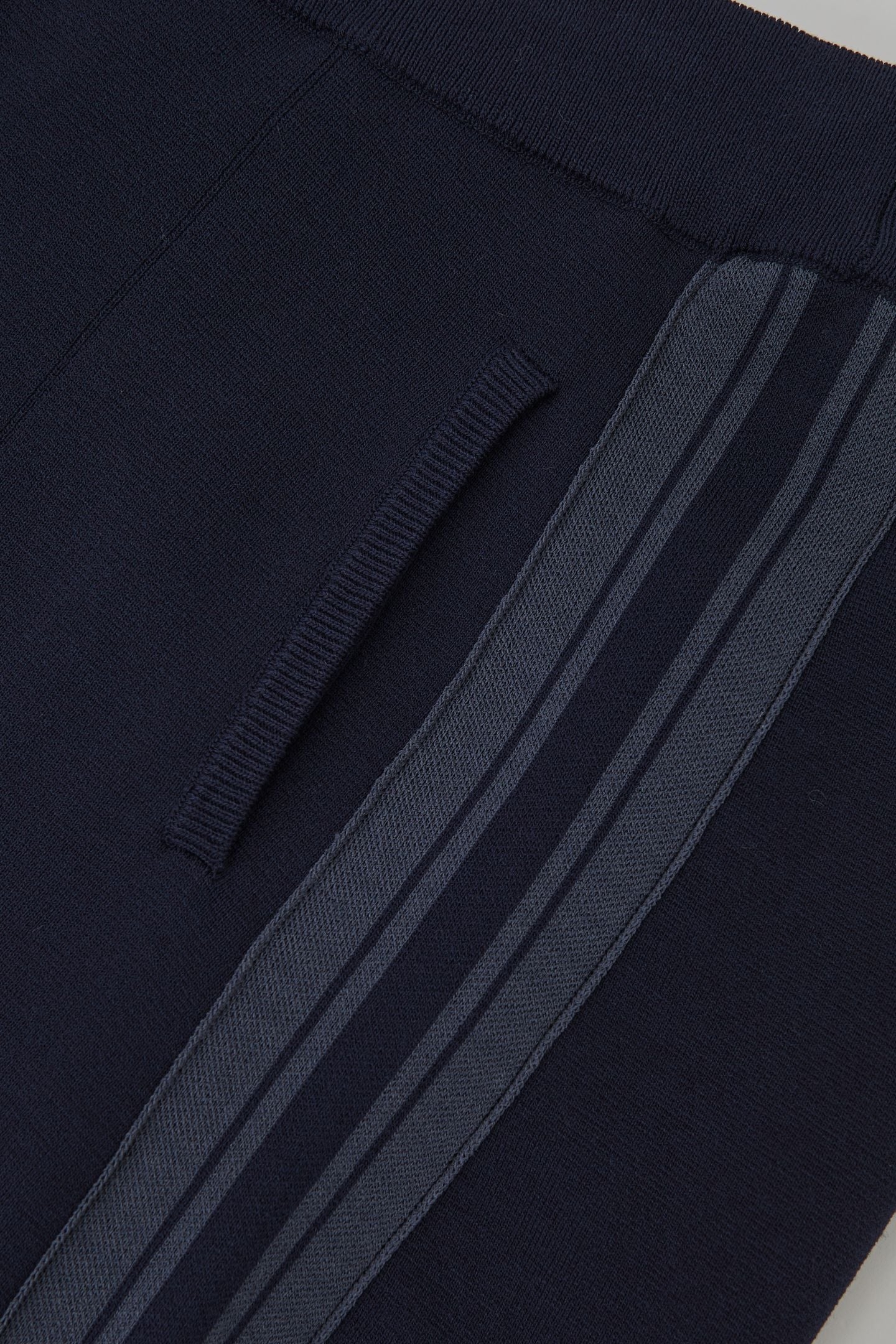 KNITTED WIDE LEG SIDE STRIPE TROUSER NAVY 4