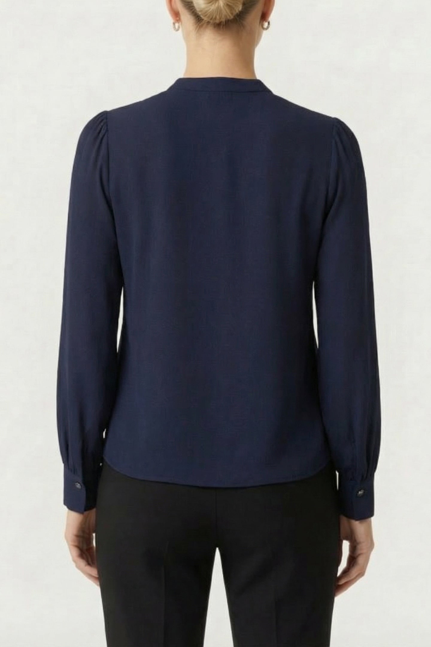 MARCIANO BY GUESS GRETA LS TOP W/ CHAIN NOCTURNAL NAVY 2