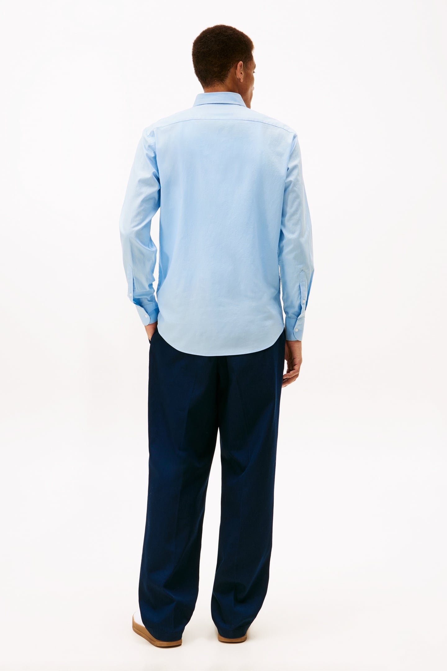 OXFORD BUTTON-DOWN SHIRT WELL WATER 2