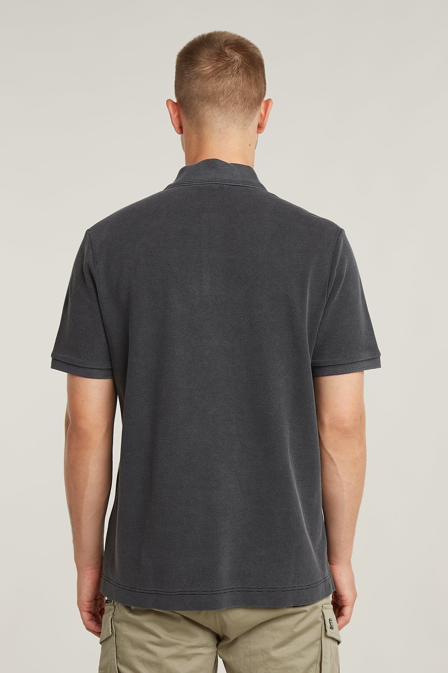 ESSENTIAL POLO RFD DK BLACK GD 3