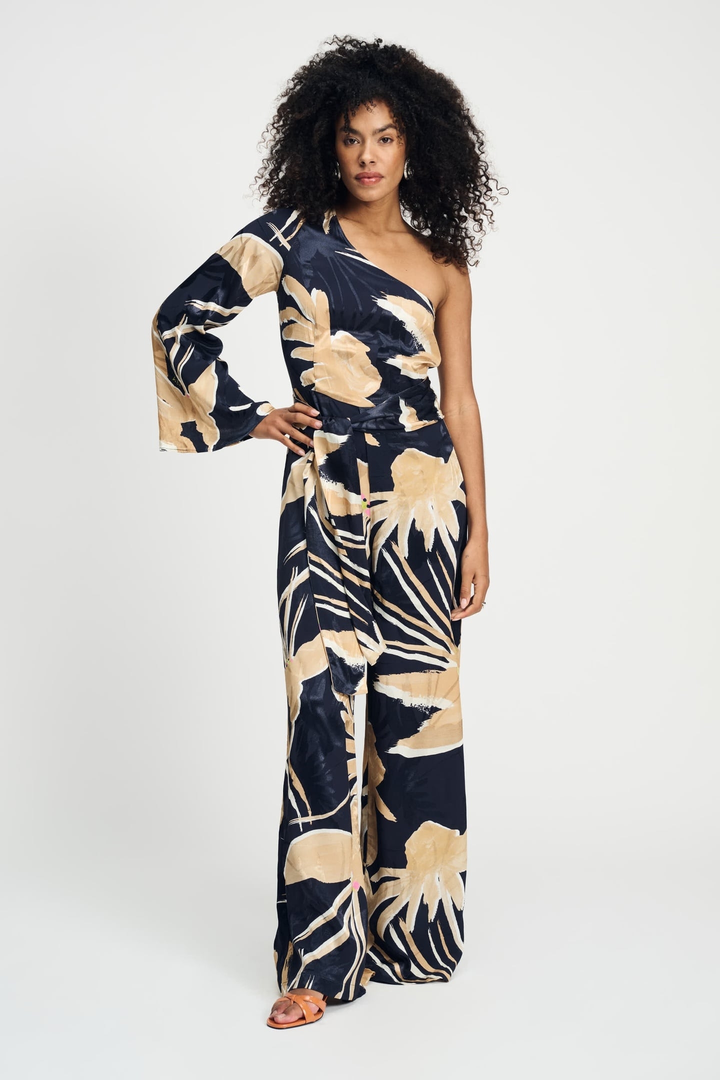 JUMPSUIT - ONE SHOULDER ARTISAN SAND 3