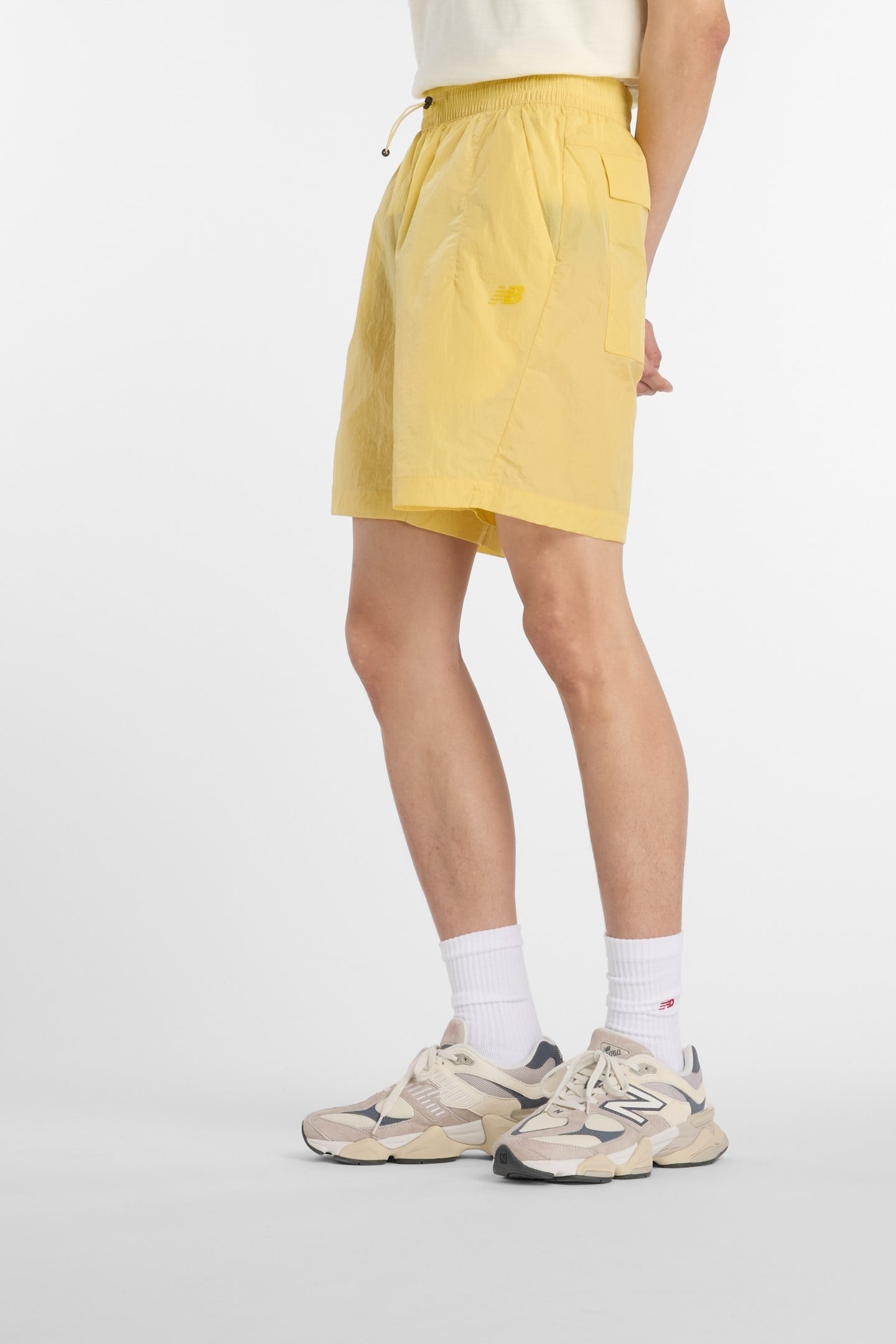 NB GREY SHORT 8" HAY 4