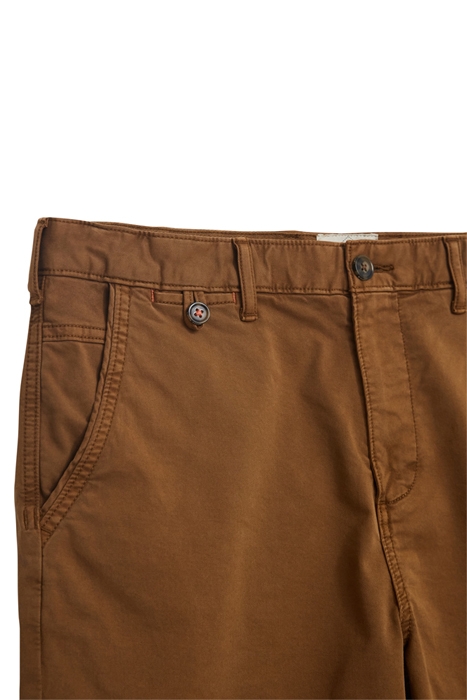 SUTTON CHINO SHORT MID BROWN 3