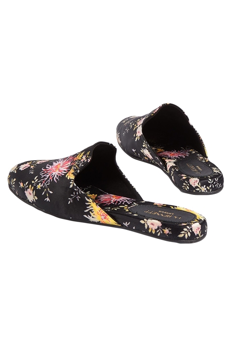 BECCA SLIPPERS BLACK 3