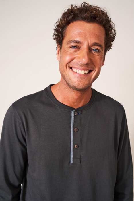 NEWHALL MERCERISED HENLEY WASHED BLACK 4