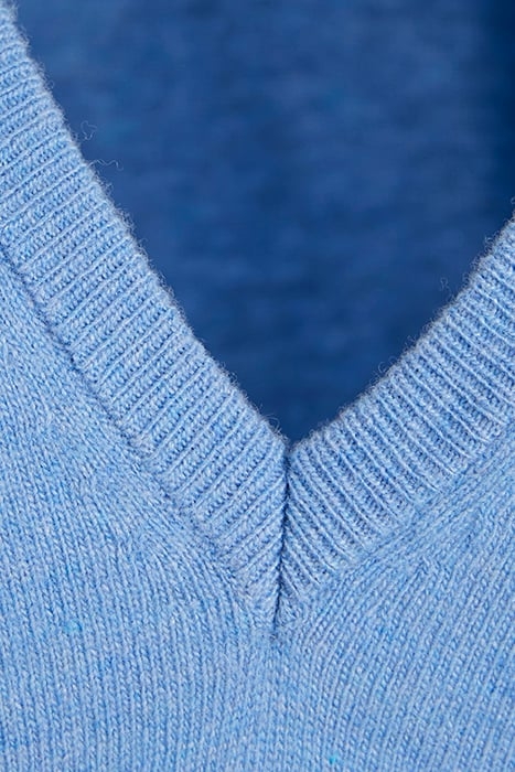 BASIC V-NECK SLIP-OVER BLUE 3