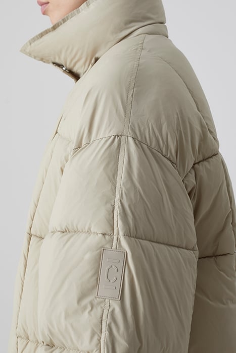 QUILTED COAT CEMENT 5